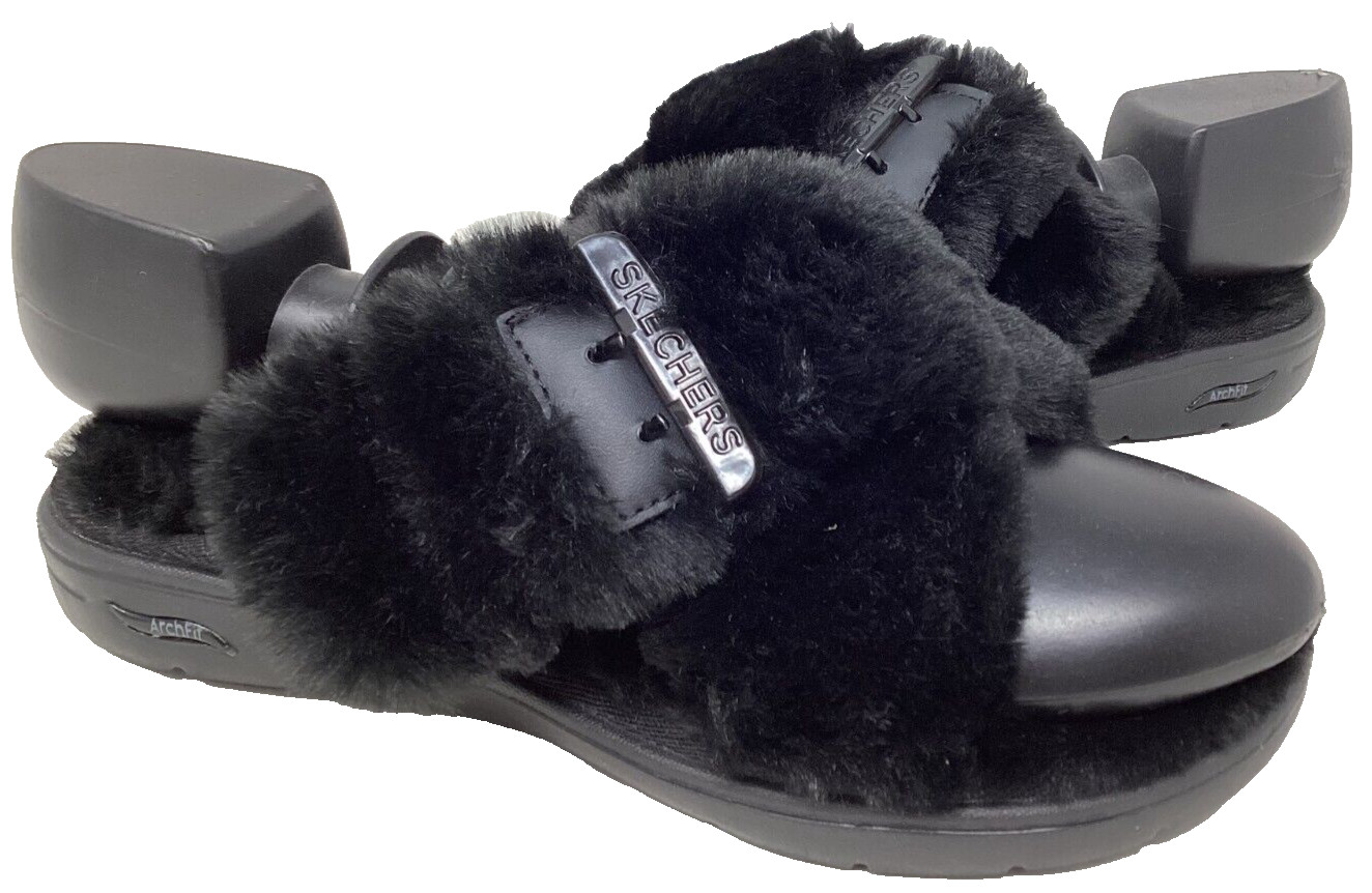 Skechers Women’s Arch Fit Lounge First Rate Fuzzy Sandals Black Size:6 129R