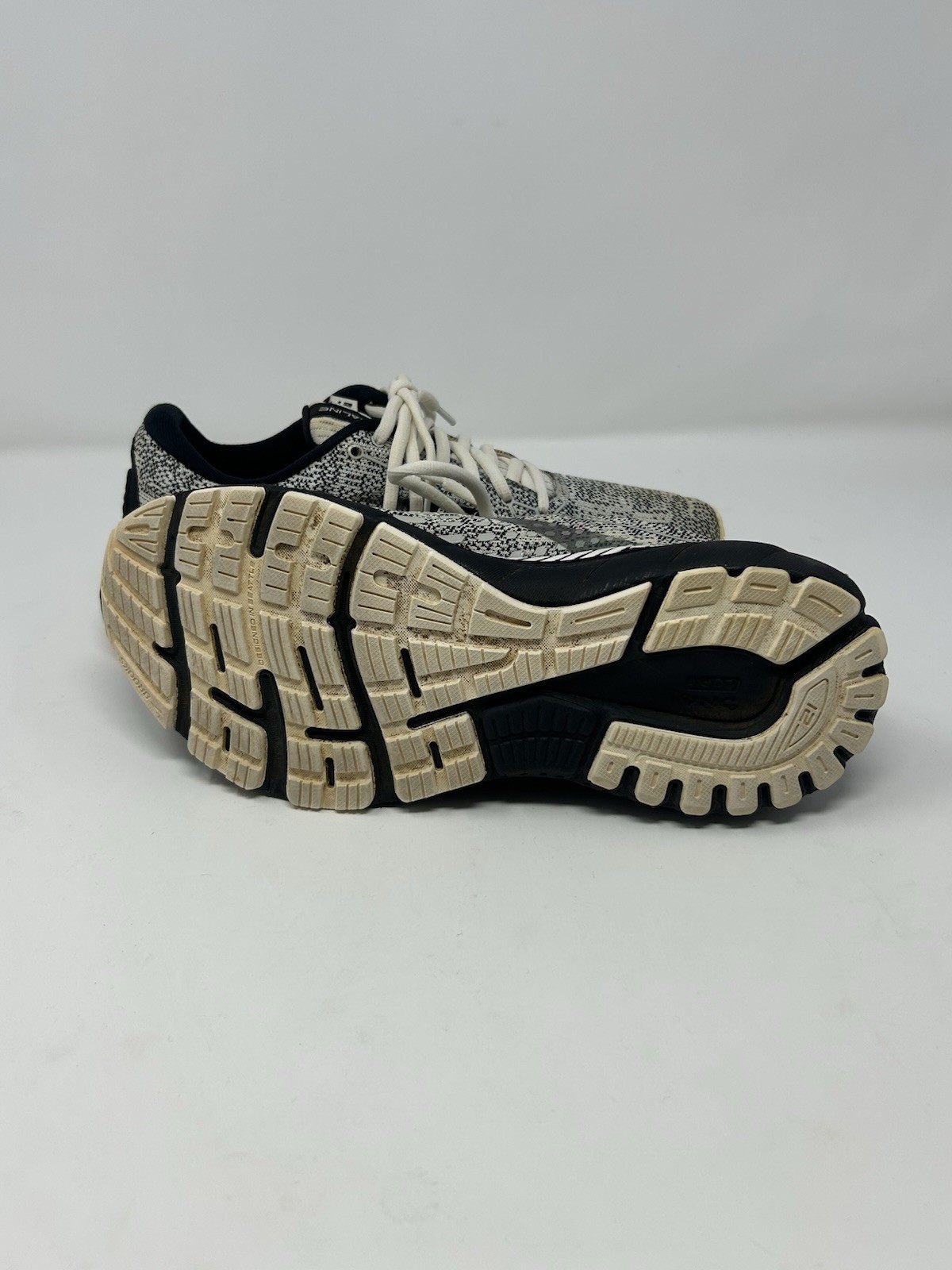 Brooks Adrenaline GTS 21 Black/Gray/White – 120329-1B-135, Size 9
