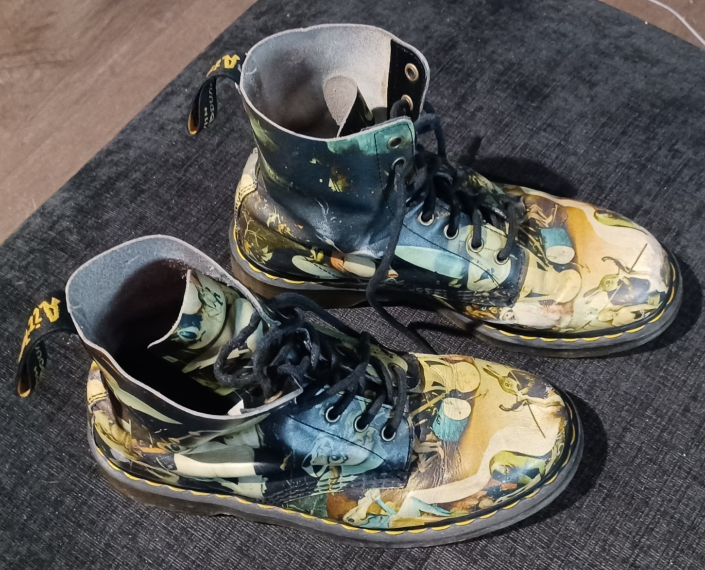 DR MARTENS / DOC MARTENS HIERONYMUS BOSCH «HELL» Art Print Boots – US Women’s 9