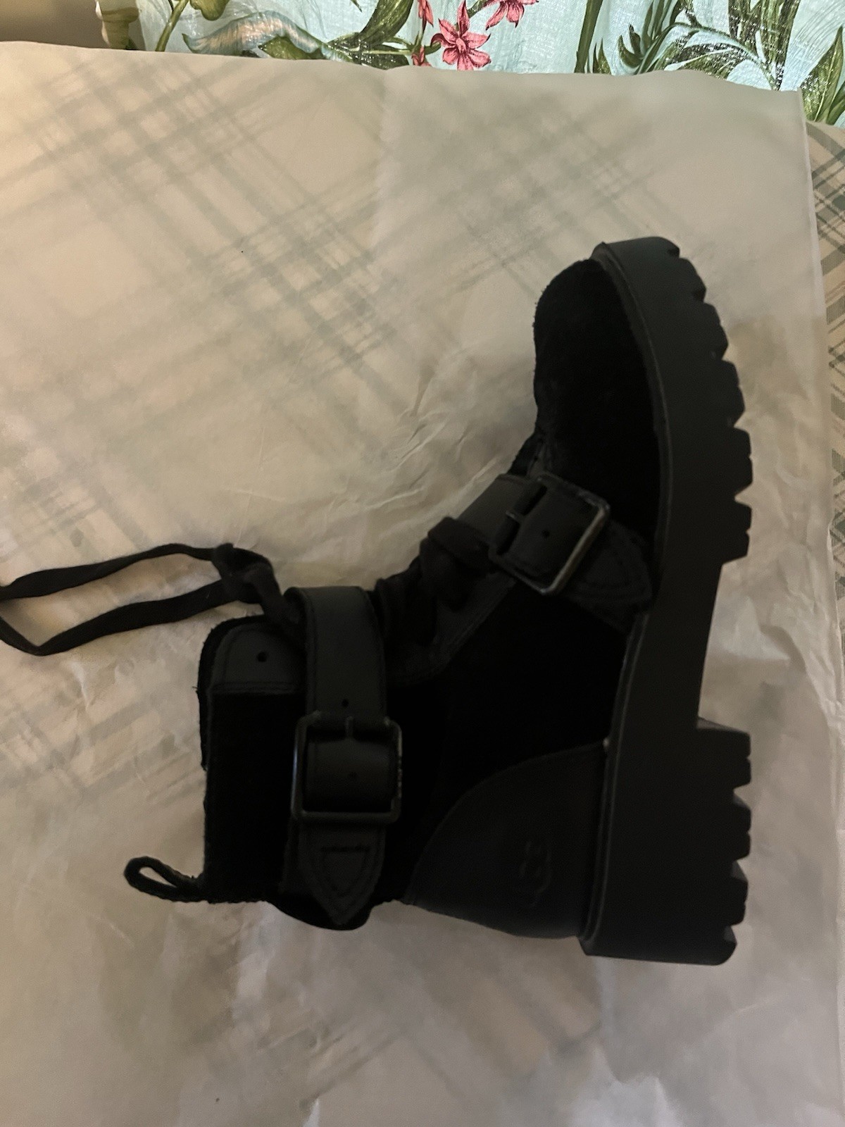 UGG Women’s Black Suede Ankle Boots Size 7 Medium B M New No Box