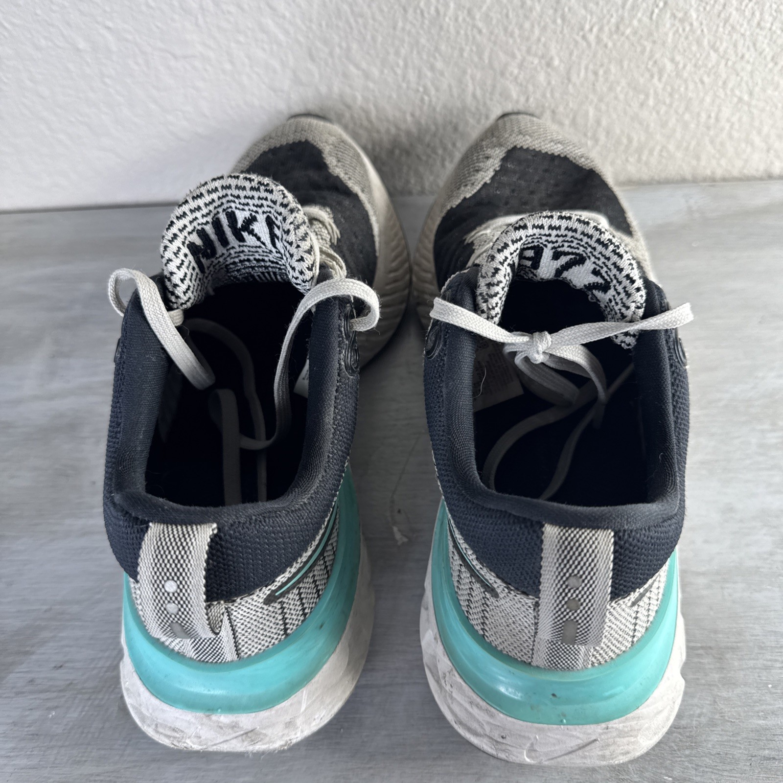 Nike React Infinity Run Flyknit 2 Running Shoes Womens Size 7 Black CT2423-103