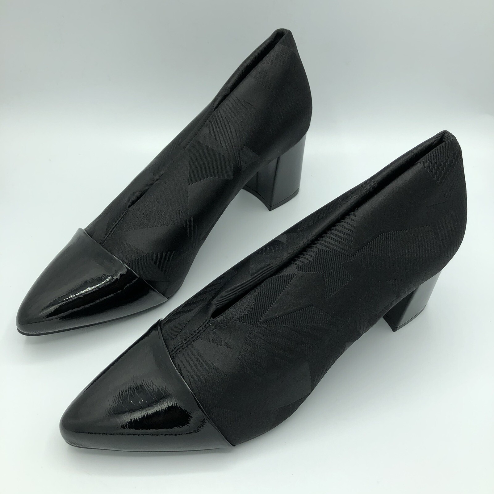 Impo Neah Women’s Black V-Throat Cap Toe Pumps 9.5M