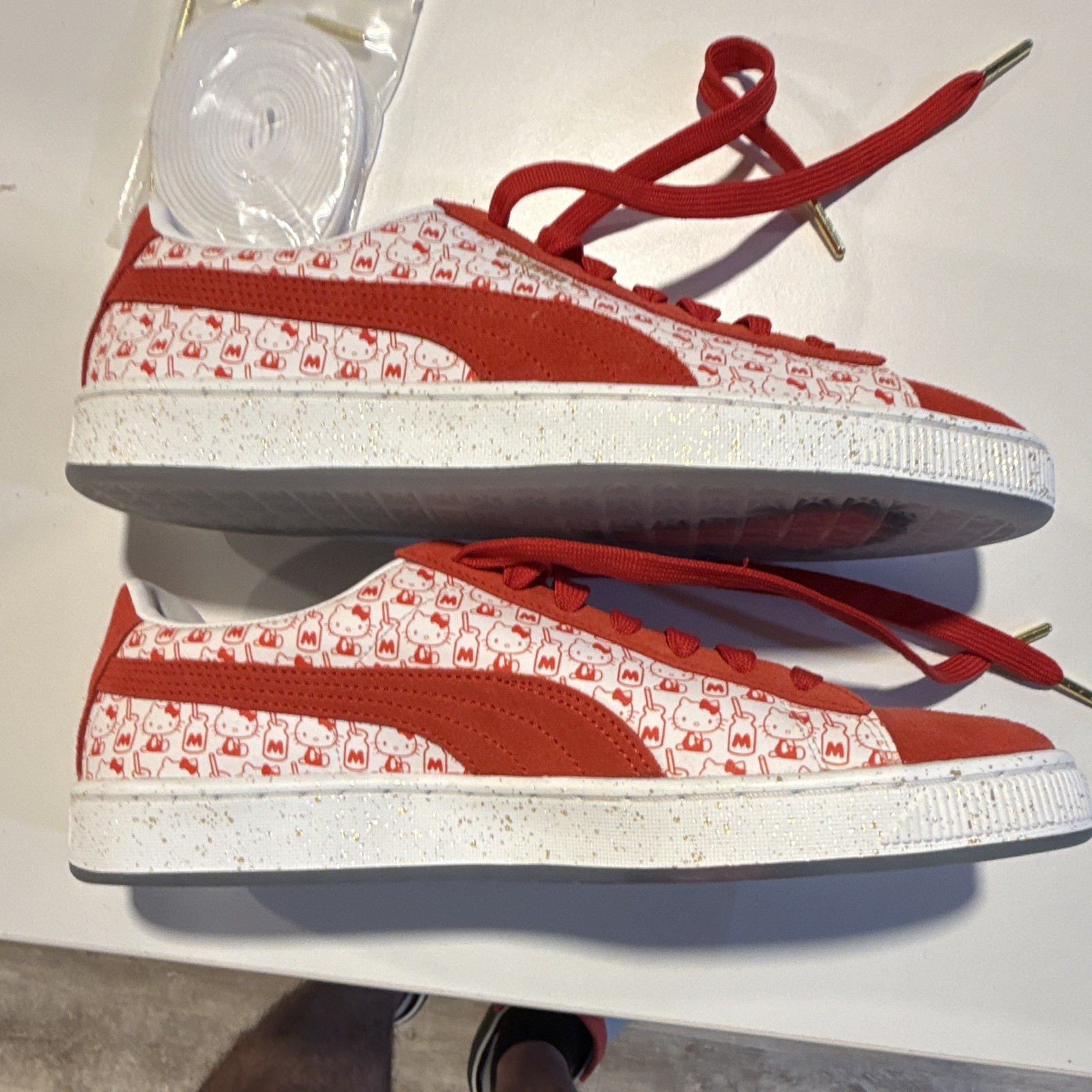 PUMA Hello Kitty Red/White Low Top Lace-Up Women’s All-Over Sneaker Size 10