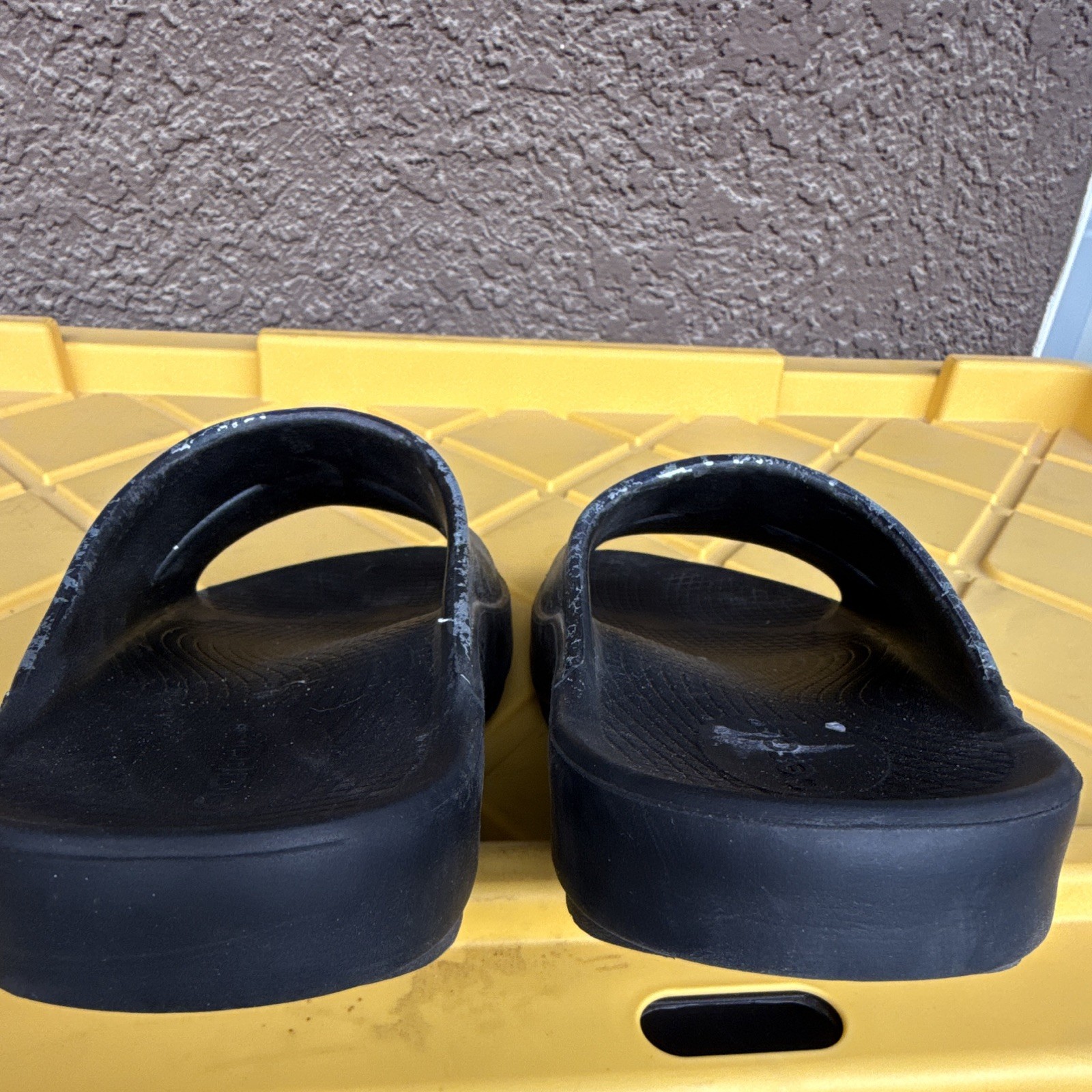 OOFOS Women’s Black/Blue Abstract Slide Sandals Logo Slip-On US 7