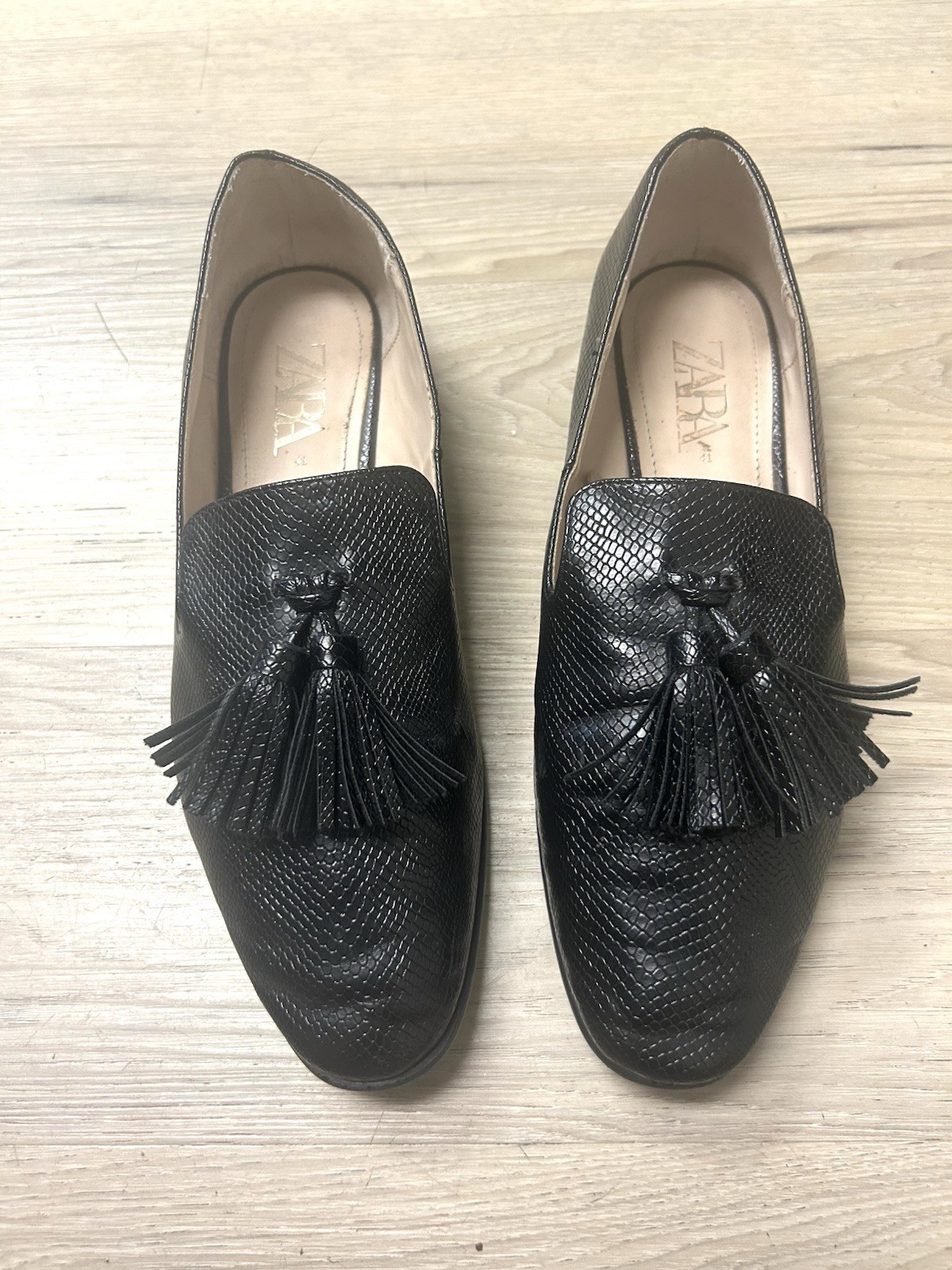 Zara Tassel Loafers Women Sz 10 EU 41 Black Pebbled Slip On Workwear Minimalist