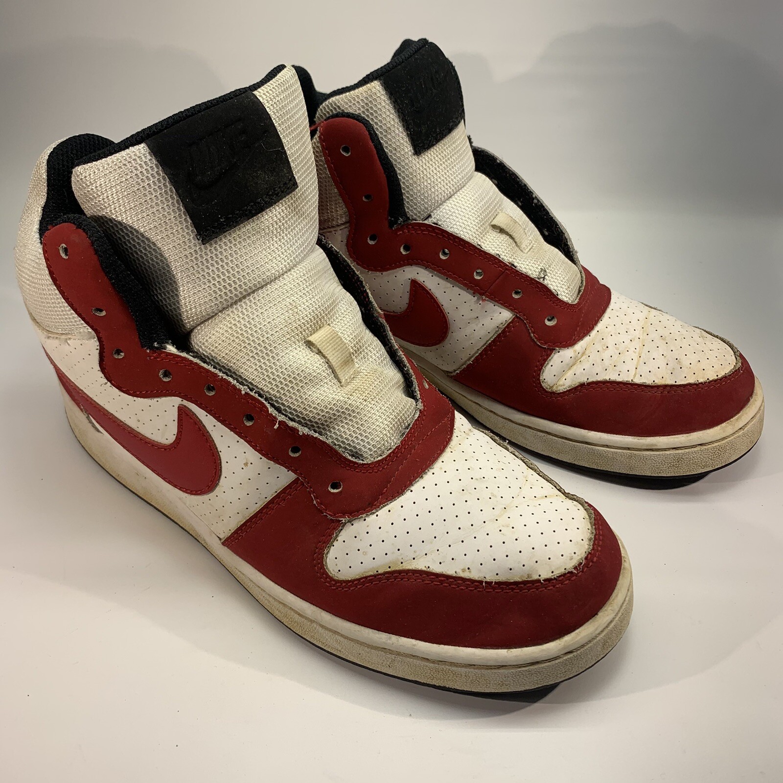 Nike Court Borough white red black Chicago mens 7.5 womens 9 Basketball Shoes