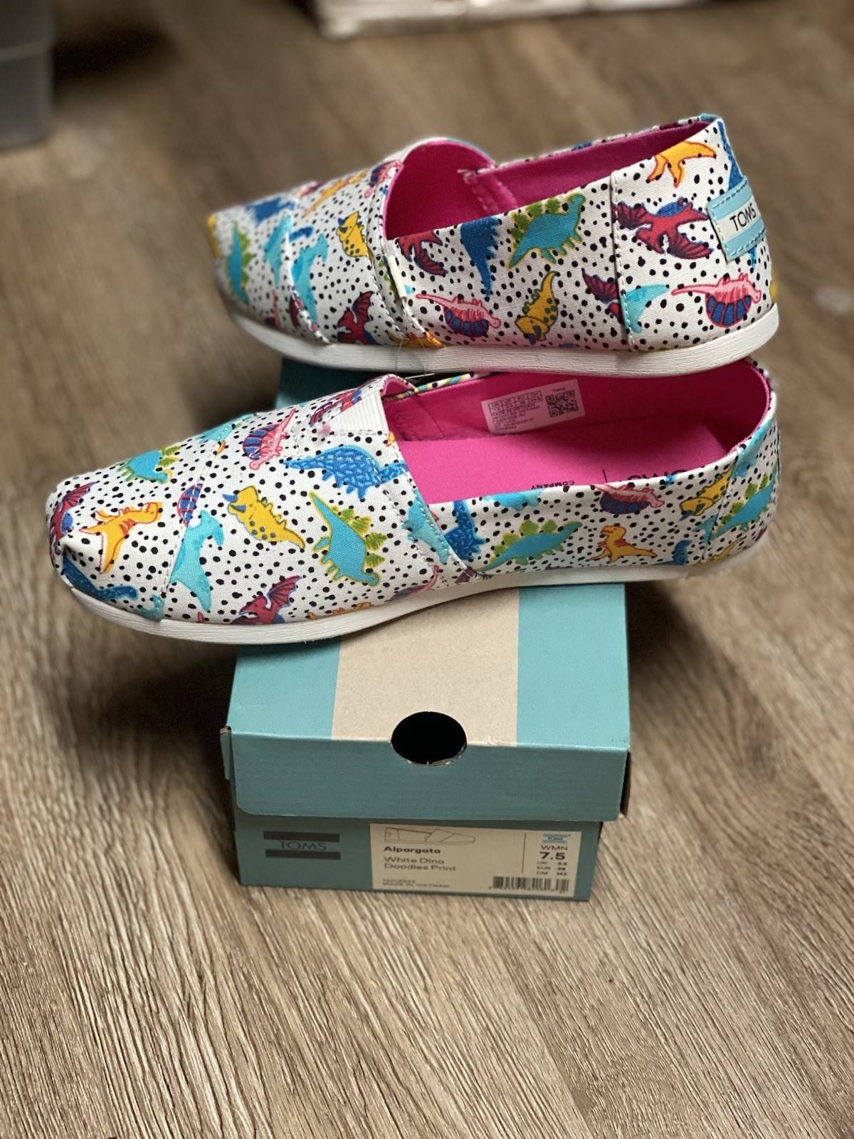 Toms Alpargata White Dino Doodles Slip On Loafer Womens Size 7.5 (K-A4)