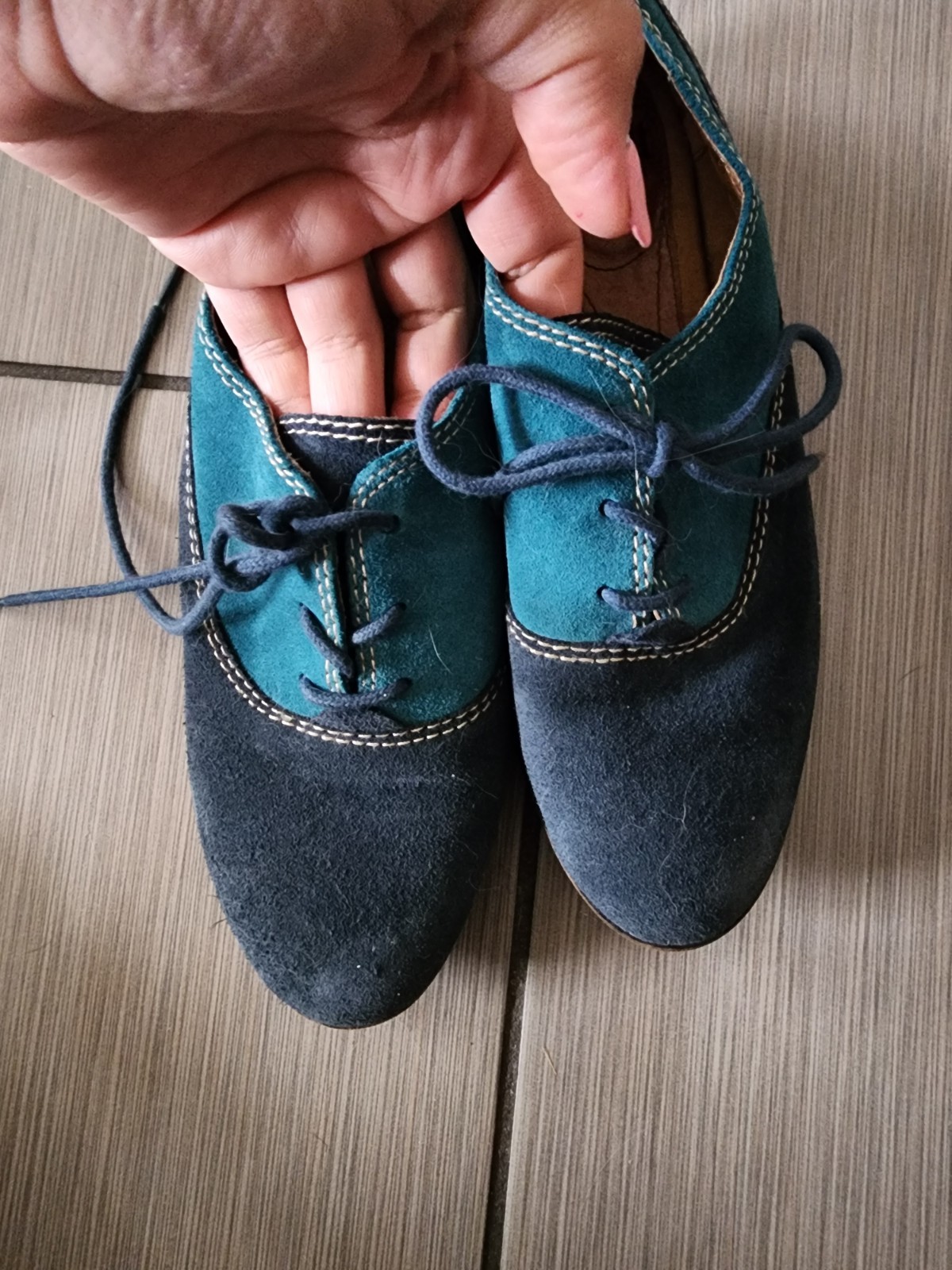 Sofft Women’s Oxford Flats Leather Colorblock Blue/Black Almond Toe Lace Up 7