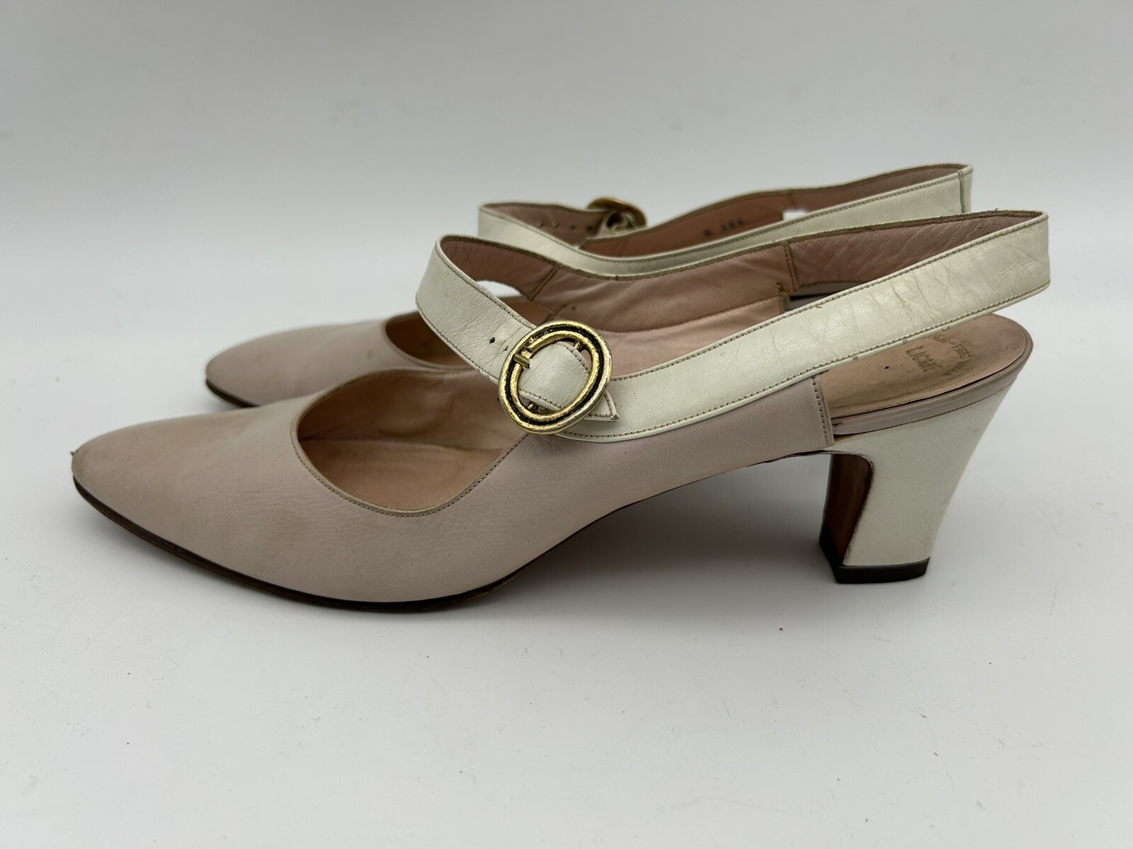 Vintage 1960’s AMALFI light Lilac Leather Slingback Pumps 8 AAA