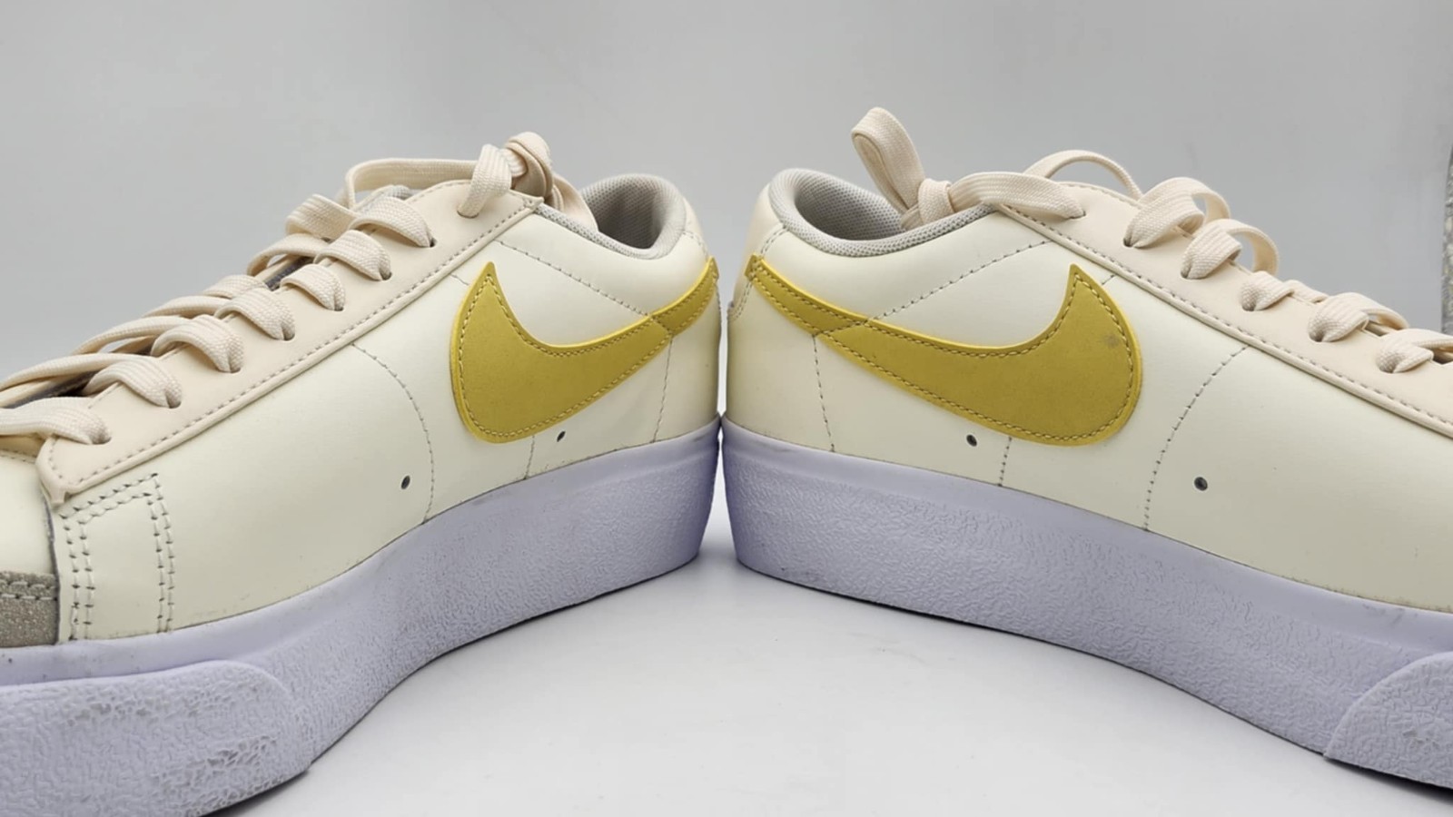 Size 12 – Nike Blazer Platform Low Pale Ivory Saturn Gold DJ0292-113