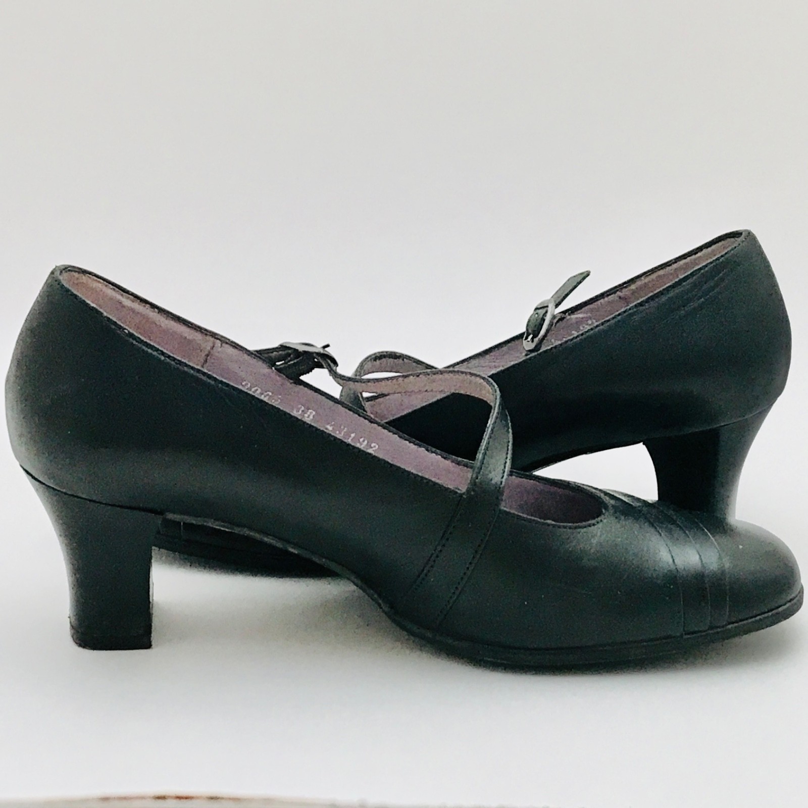 BeautiFeel Classic Black Mary Jane Heels Ankle Strap Latex Sole EU38 US 7.5-8.0