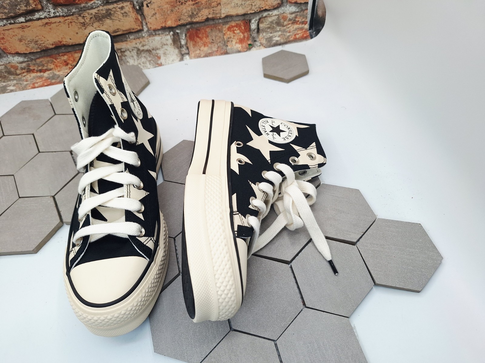 Converse Chuck Taylor 70 All Star Lift Platform Hi Large Stars Women Sz 9 Shoes