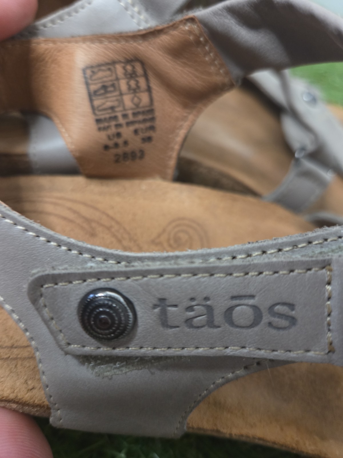 Taos Trulie Sandals Women Size 8/8.5 Leather Woven Strappy Wedge Comfort Stone