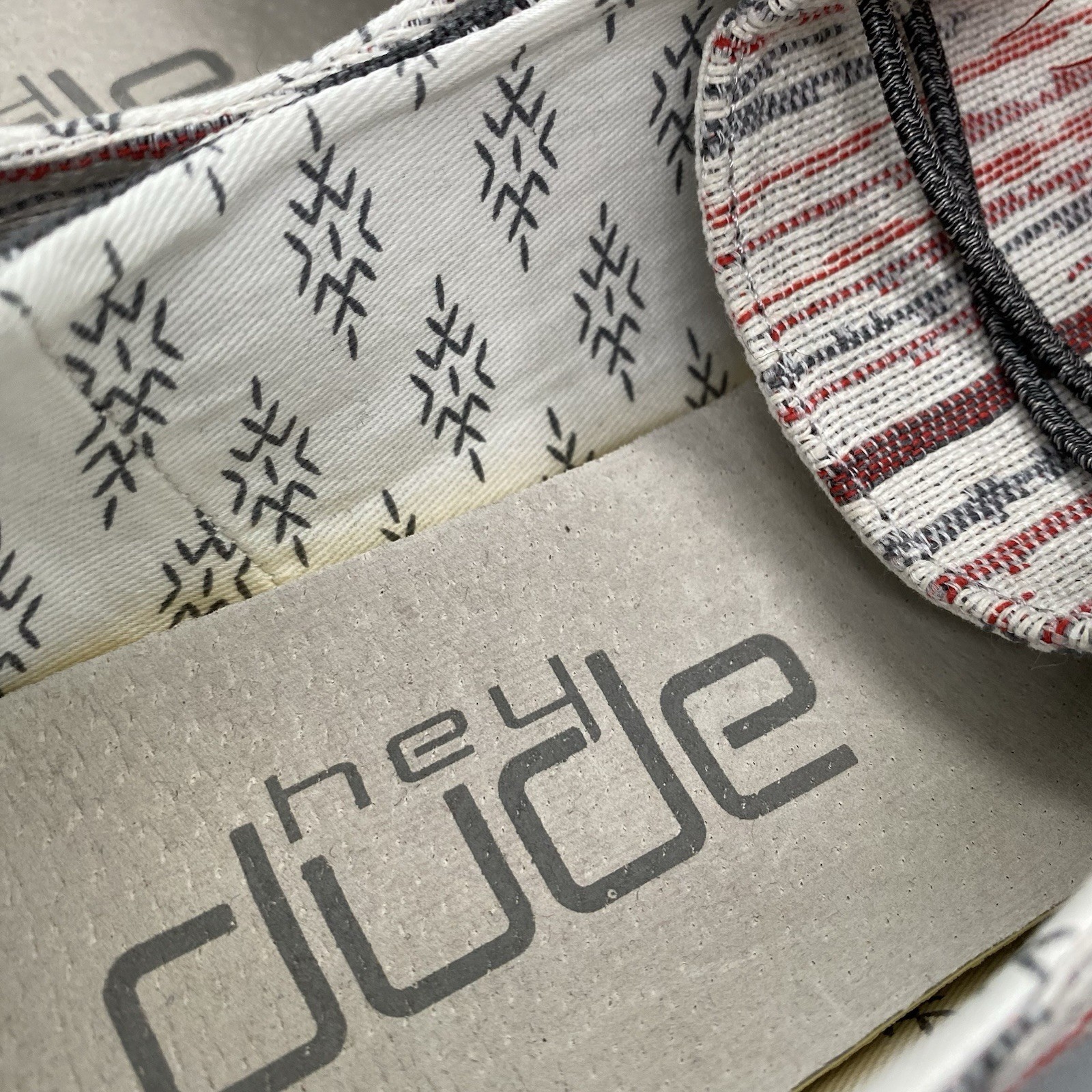 Hey Dude Shoes Womens 9 Multicolor Wendy Pon Pon Beige 121410607