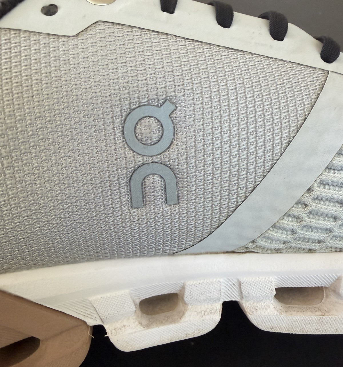 On Cloud Cloudflyer W’s 9.5 Running Shoes In Glacier Rosebrown Colorway