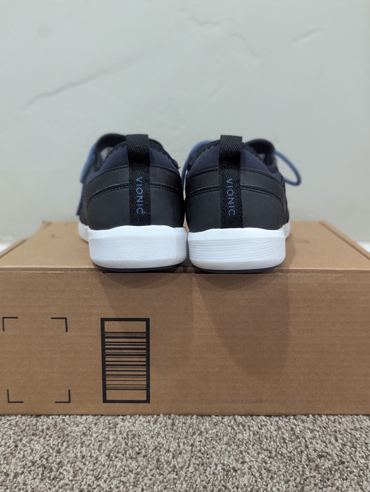 Size 9 Women’s Vionic Storm/ASR1724 Navy Lace Up Low Top Sneakers Shoes