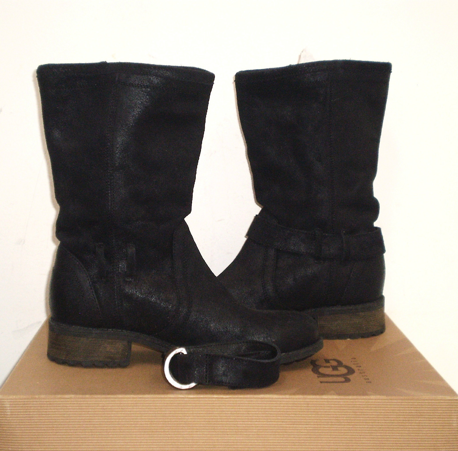 UGG Australia SILVA Moto Inspired Boot BLACK Burnished Suede 6US NWOB $175 MSR