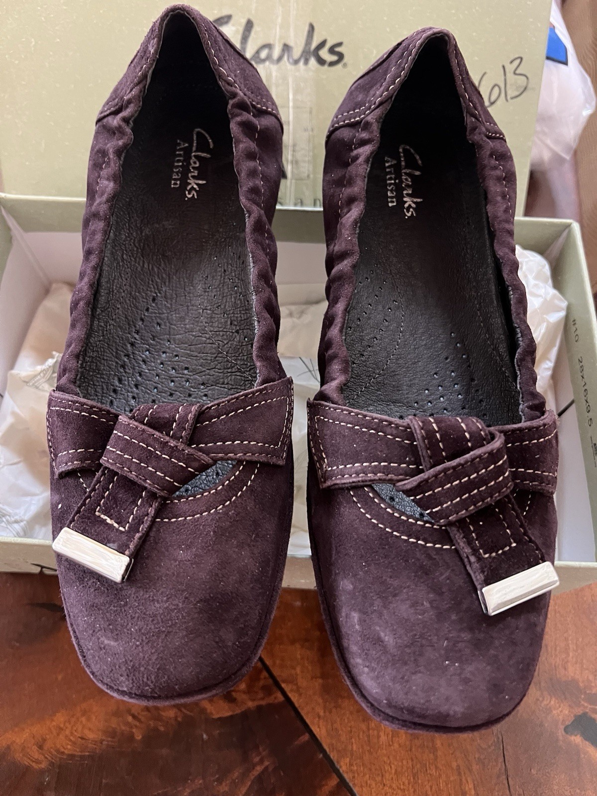 NWT Clarks Artisan Slip Ons Brown Suede Flats w Detail Women 7.5M Impact 87363