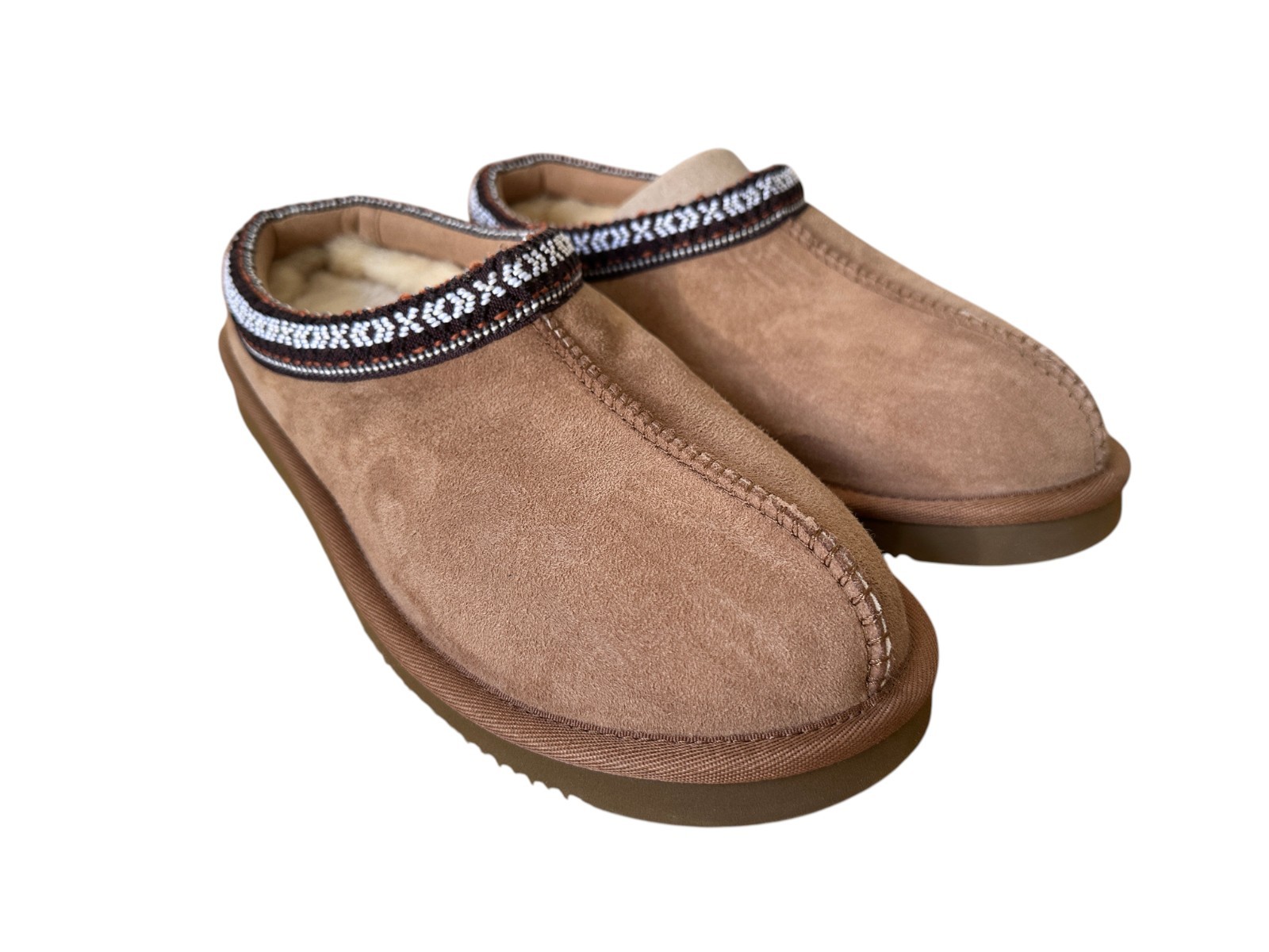 Kirkland Signature Shearling Slippers Tan Havane Men’s 7 / Women’s 8 NIB