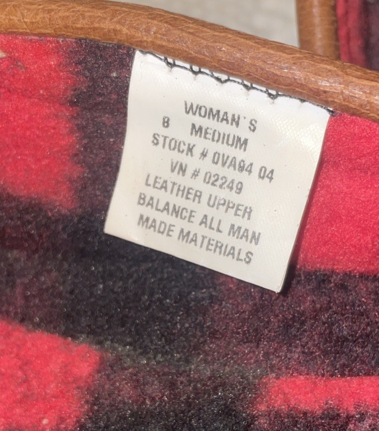 LL Bean Women’s Slippers 8M Brown Leather Buffalo Plaid Fleece Lined Slip On