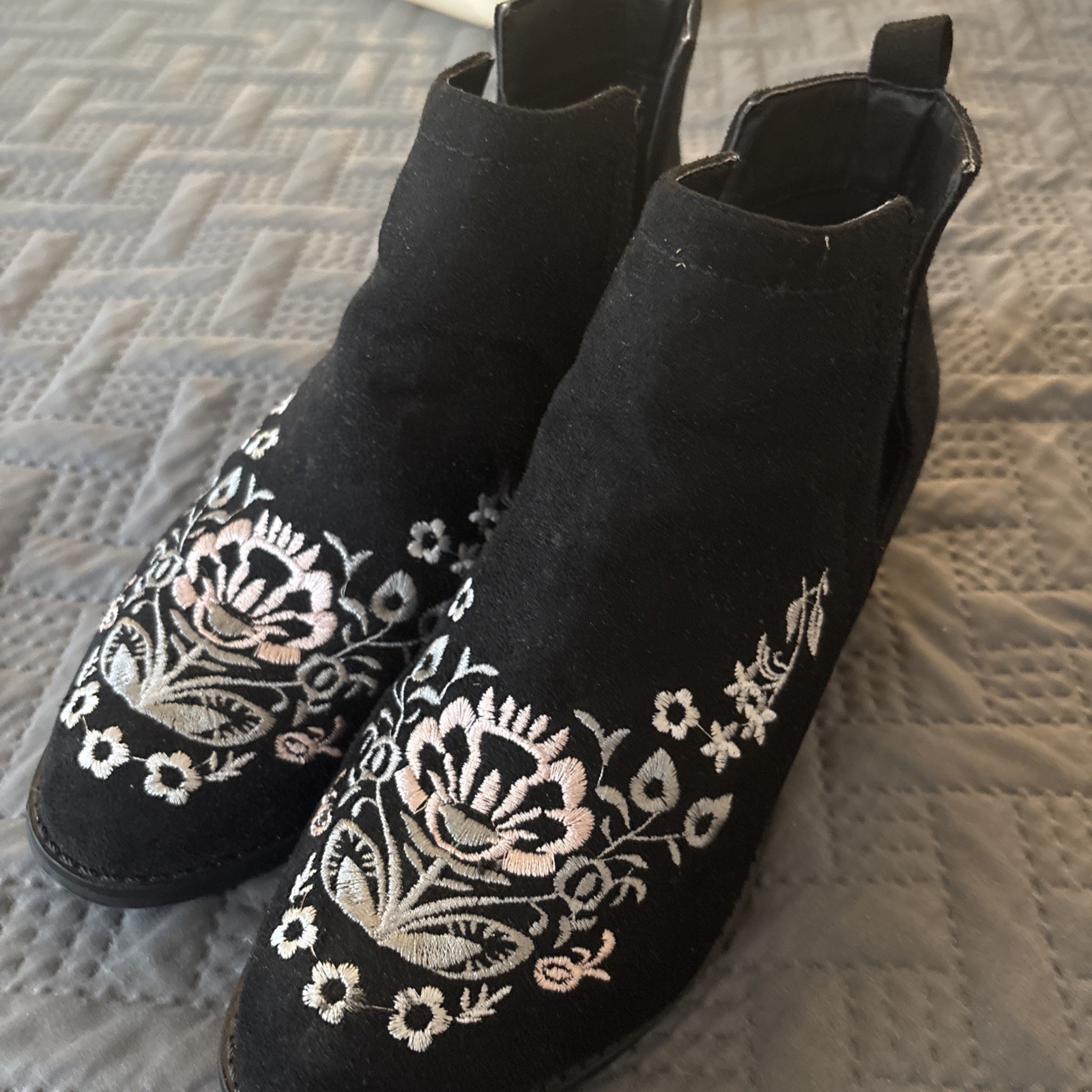 Olivia Miller Size 7 Rosewood Embroidered Black Faux Suede Slip On Half Boots