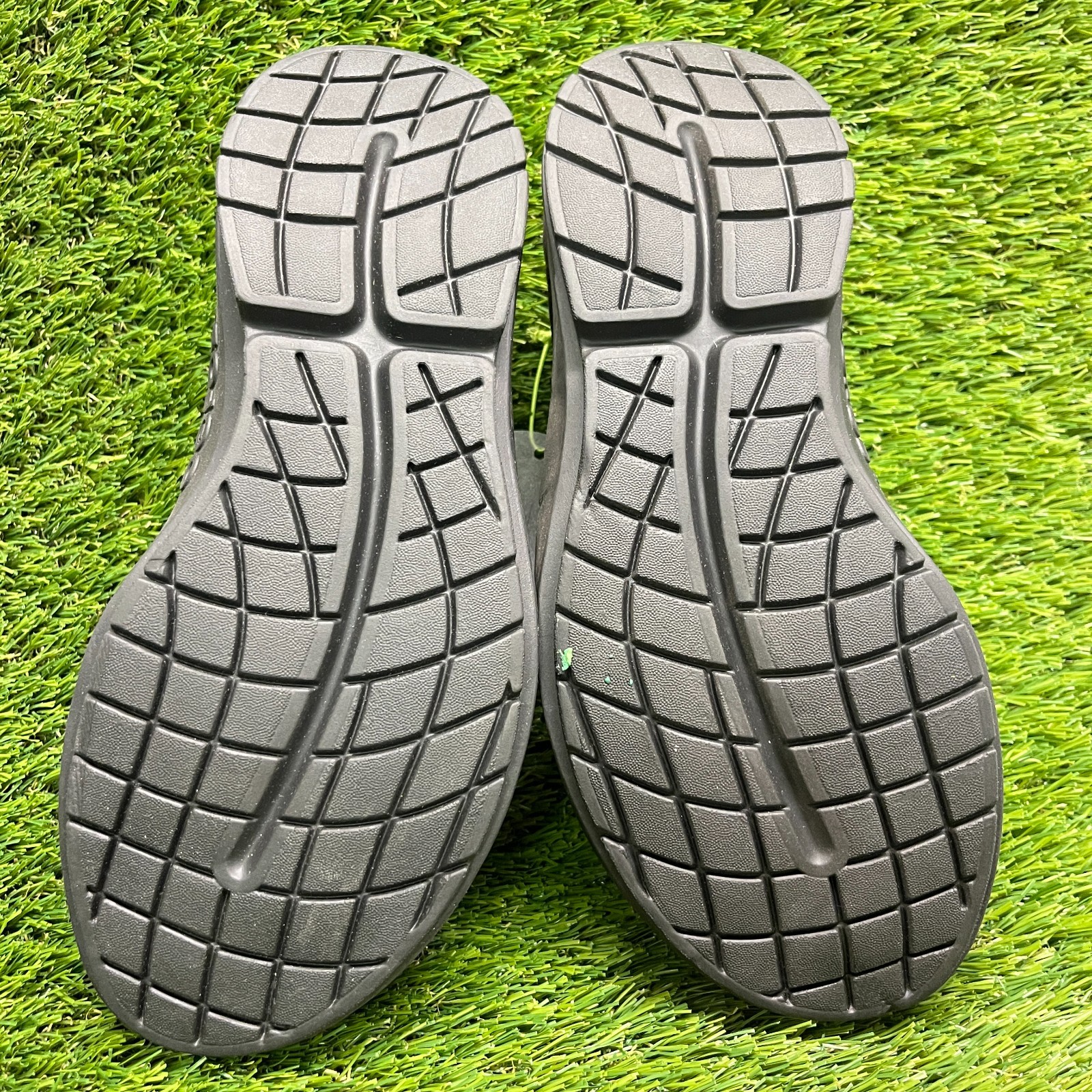 OOFOS OOmg eeZee Low Womens Size 8.5 Black Casual Walking Slip On Recovery Shoes