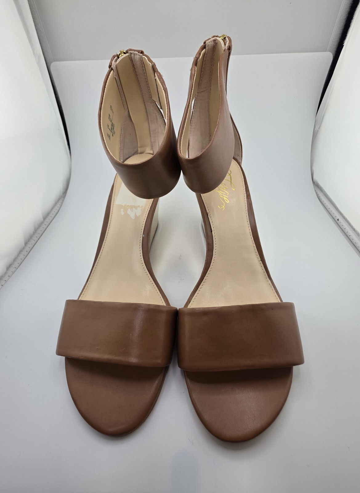 Fergalicious by Fergie Brown Open Toe Heels Sandals Womens US 10 Gold Heel Zip
