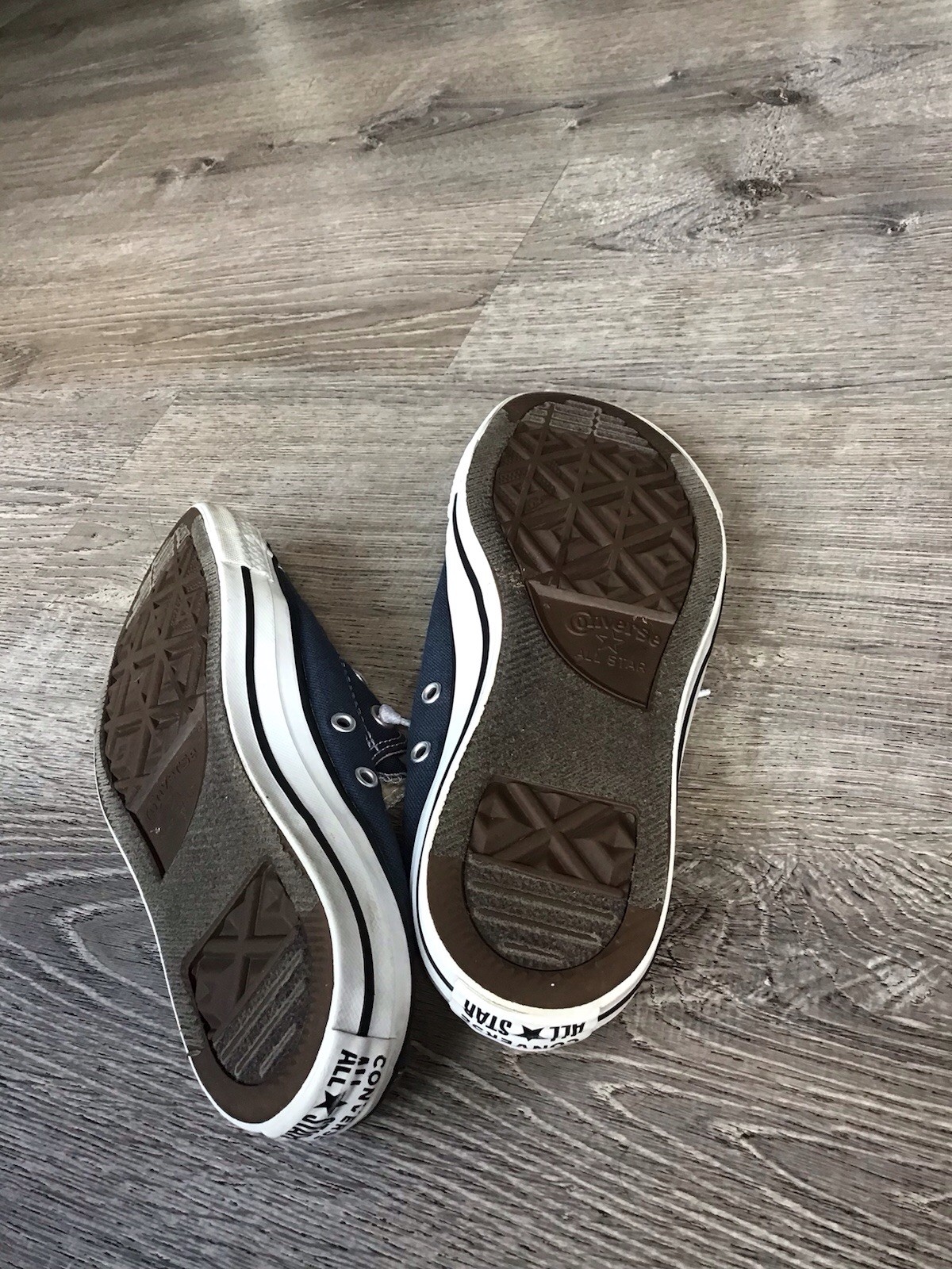Converse Women’s 10 Chuck Taylor All Star Shoreline Navy Slip On Shoes 537080F