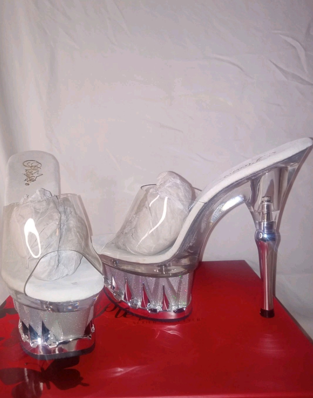 Silver glitter Pleaser platform stilettos 6 inch. Size 10 US. SPIKY 601MG/C/SG