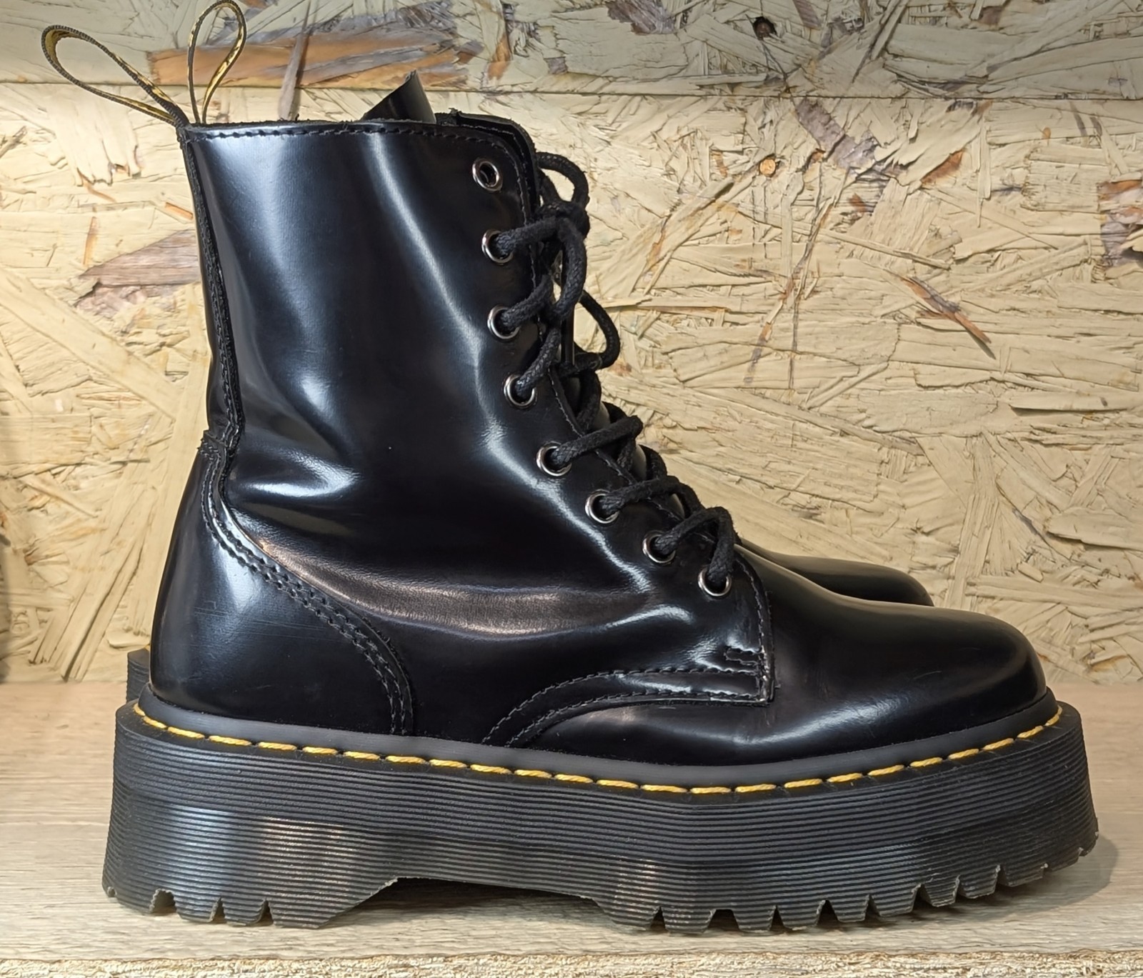 Dr Martens Womens Smooth Leather Chunky Platform Goth Grunge Combat Boots US 7