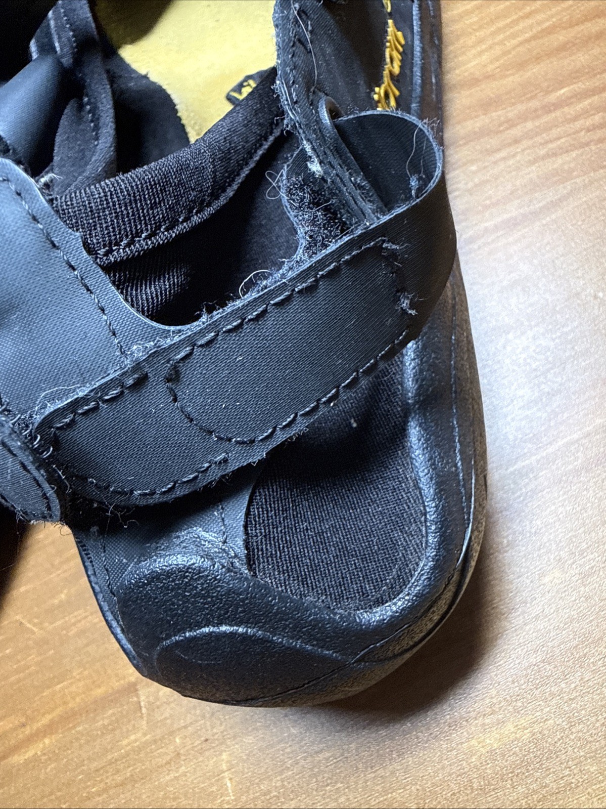 Vibram FiveFingers Women’s Barefoot Shoes Black W118 Size W 41 Size 9