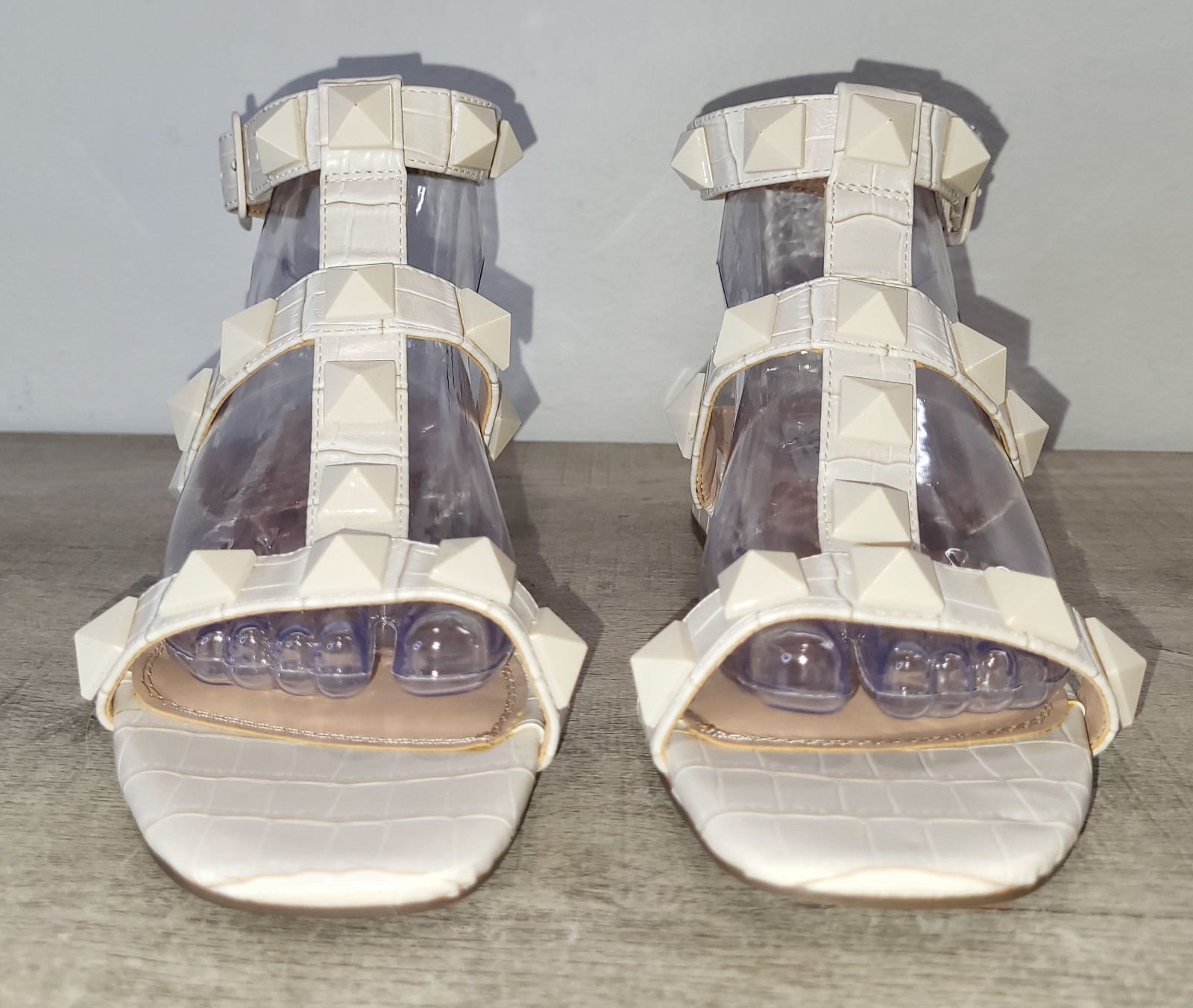Steven New York Nordstrom Ivory Ankle Strap Studded Sandals Women’s Size 7 Shoes