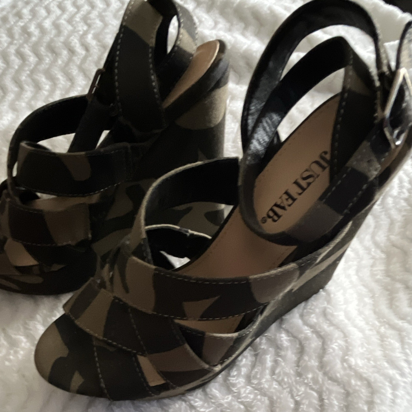 JustFab Women’s Camo Strappy Open Toe Wedge Heels Black Green Brown 6.5