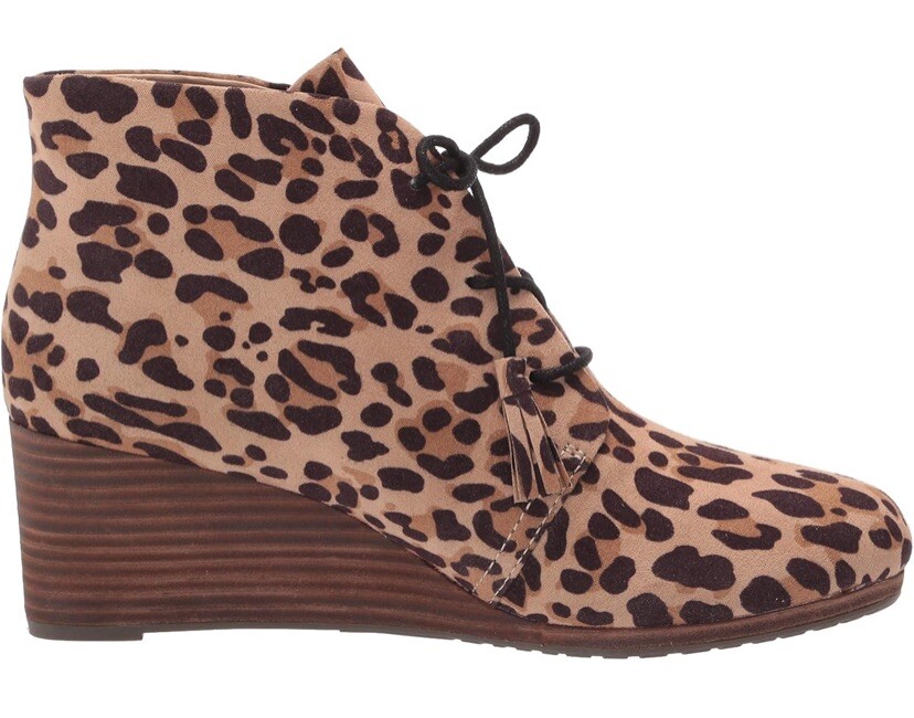 Dr. Scholl’s Dakota Tan Black Leopard Print Size 6W Closed Toe Wedge Lace Up