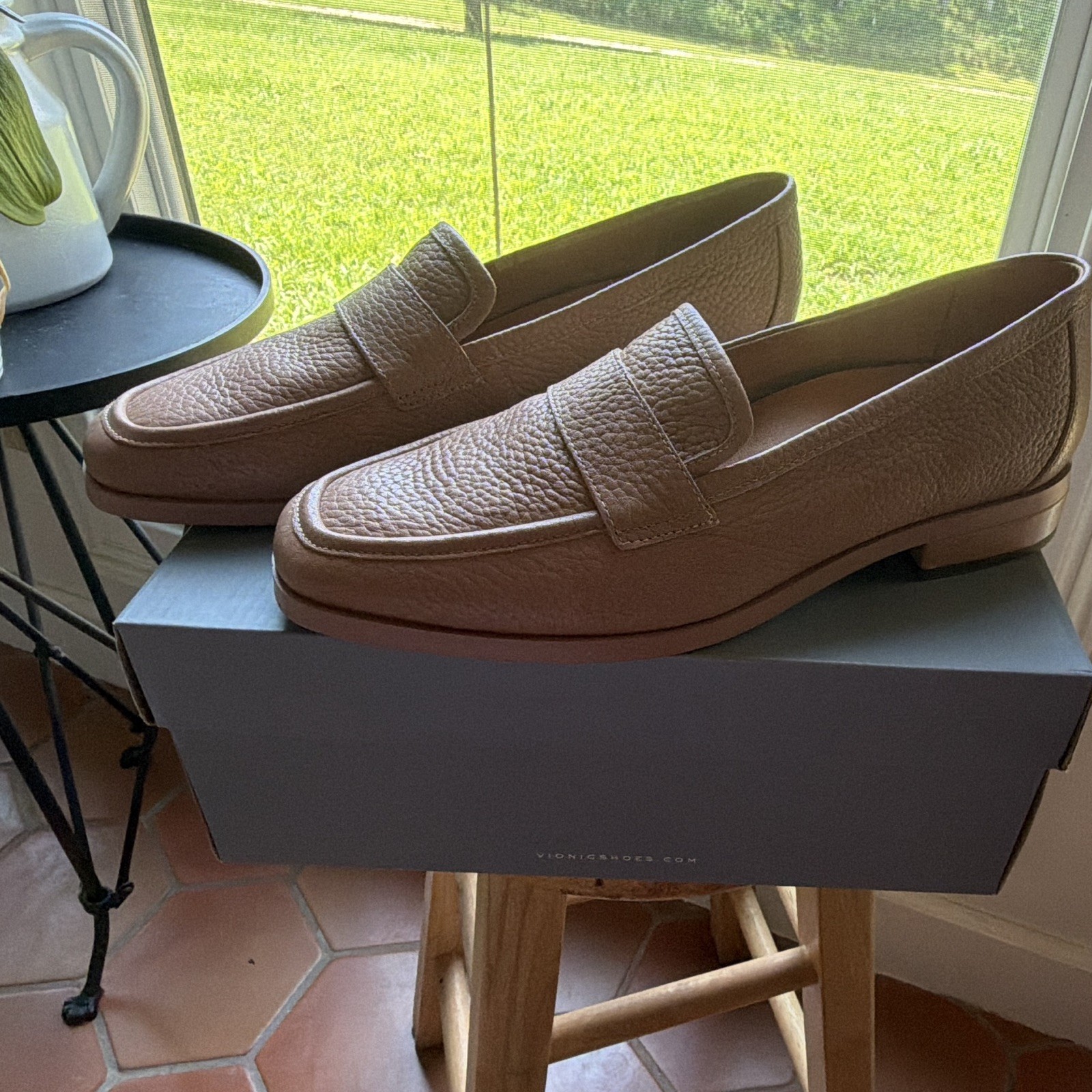 Vionic Women’s Tan Textured Leather Square Toe Slip-On Loafer Flats 10