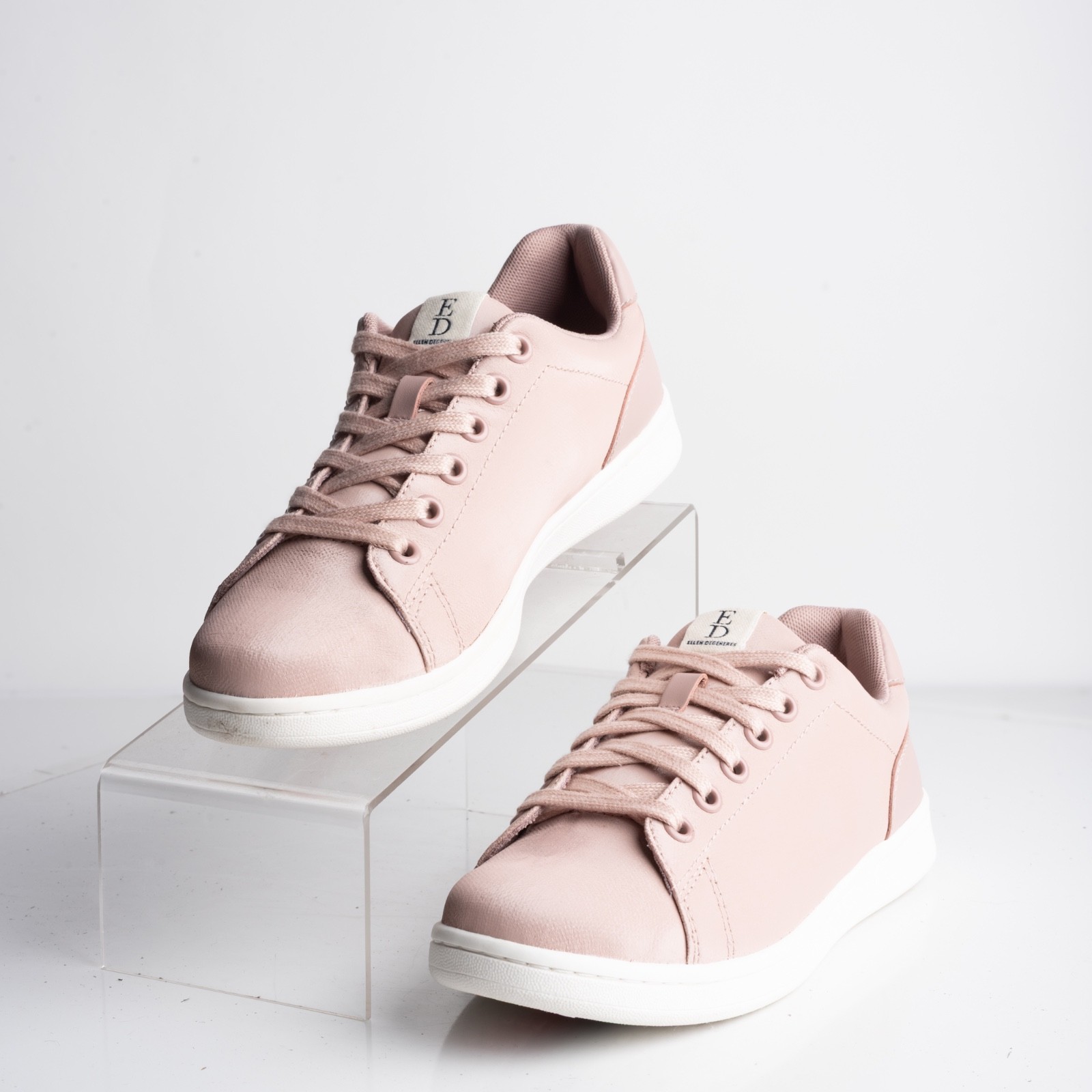 Ellen Degeneres Womens Sneakers Chapala Coated Canvas Shoes Mauve Pink US 8.5 NW