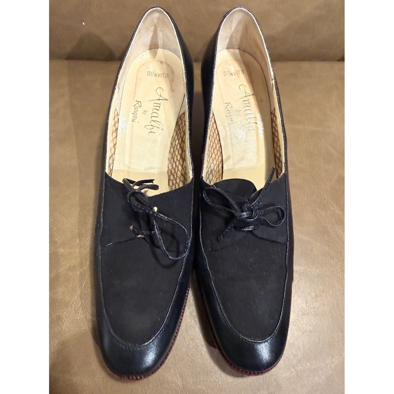 Amalfi by Rangoni Italy Black Leather Kitten Heel Pumps Women 7.5A Narrow