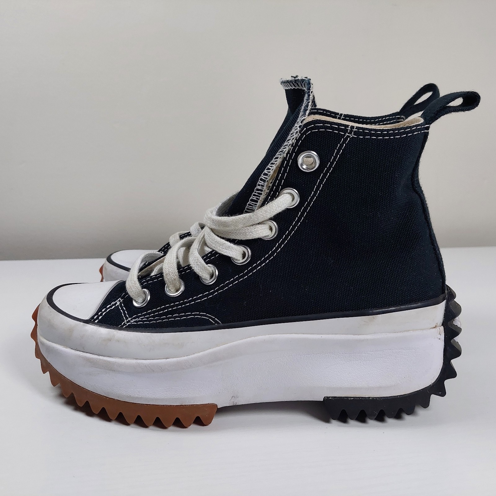 Converse Chuck Taylor Run Star Hike Platform High Top Shoes Women’s 5 Men’s 3.5