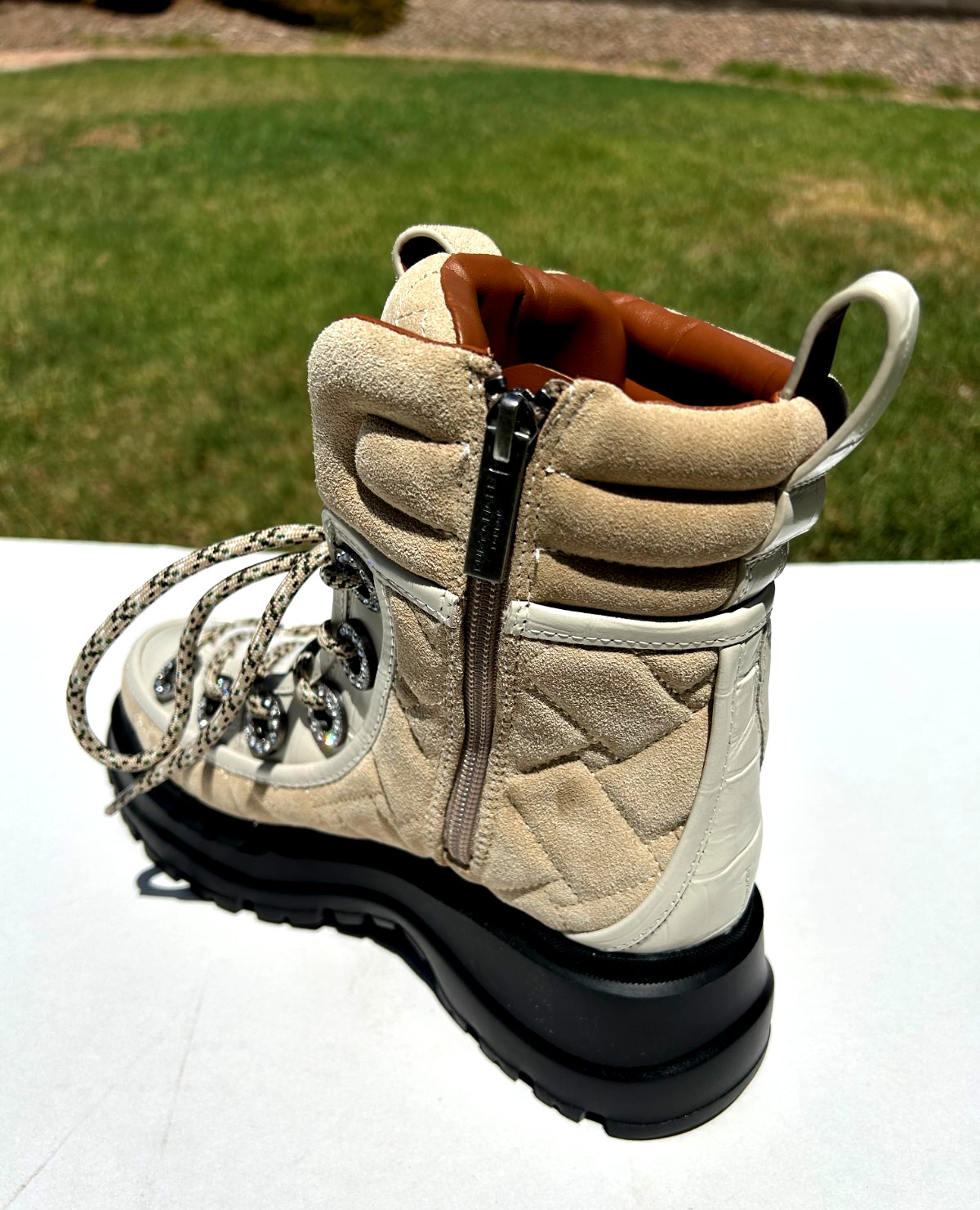 Kurt Geiger London Kensington Laced Hiker Boots Booties 8.5 EU 39 Beige $398 NEW