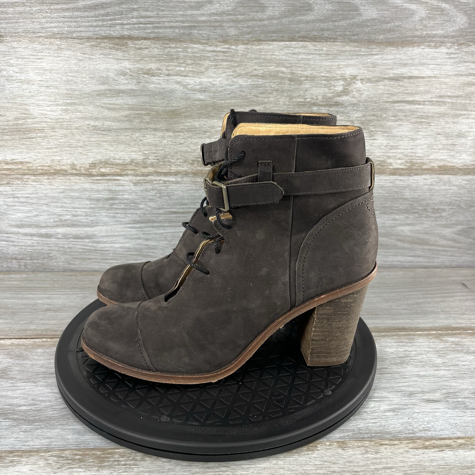 Timberland Boot Company Women’s Marge Ankle Strap Chukka Boots Size 9