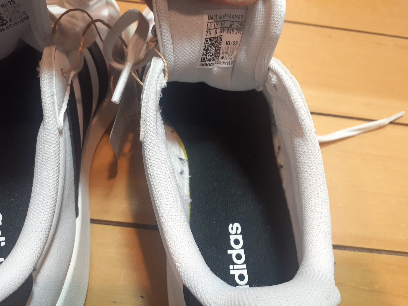Adidas Barreda Decode white and black womens us size 7.5