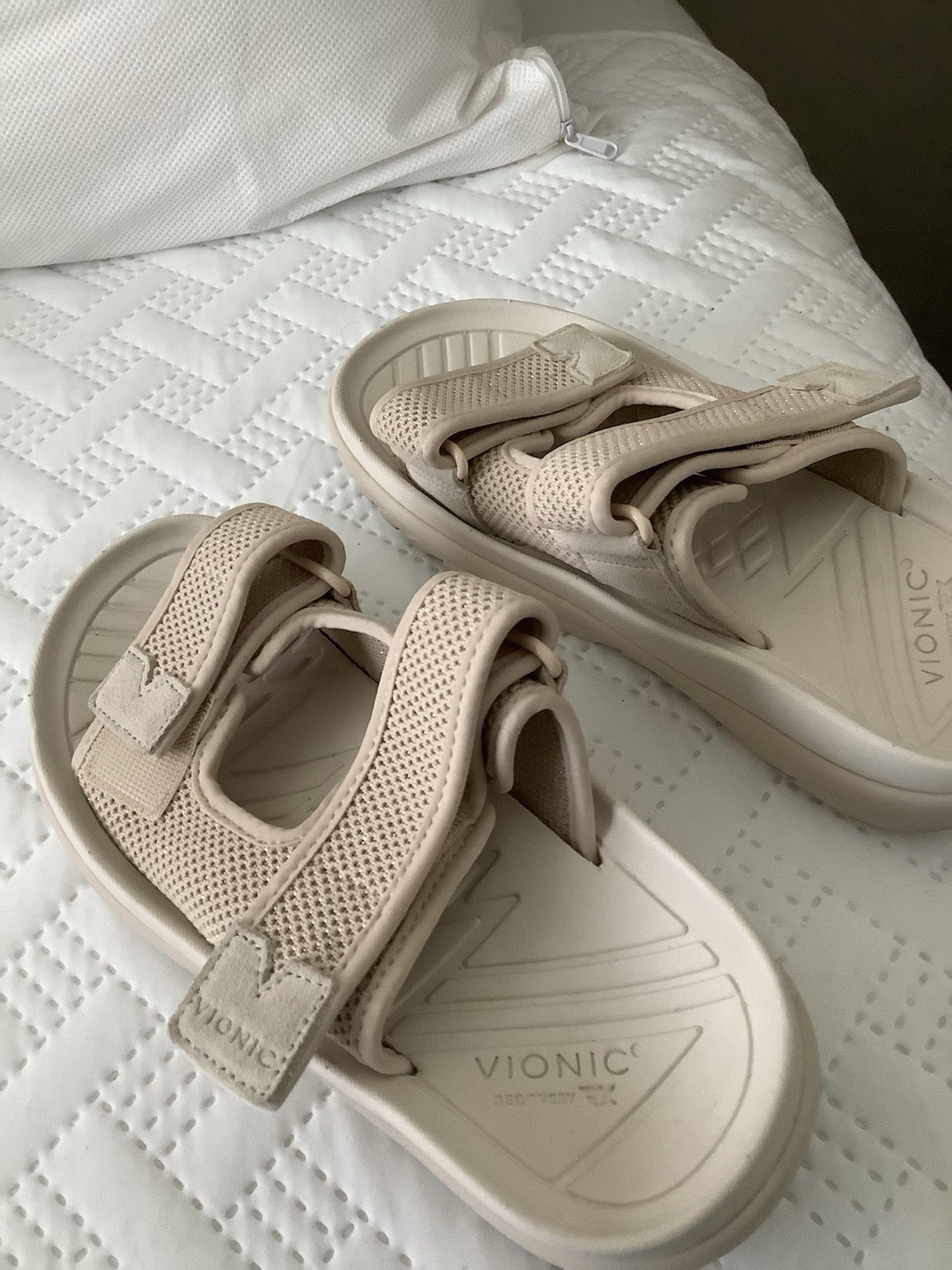 Vionic Ladies Sandals