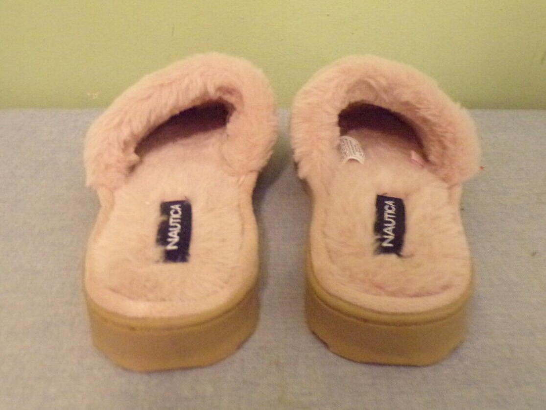 Nautica Faux Fur Lounge Slippers Woman’s Size 5/6 Soft Breathable Pink Slippers