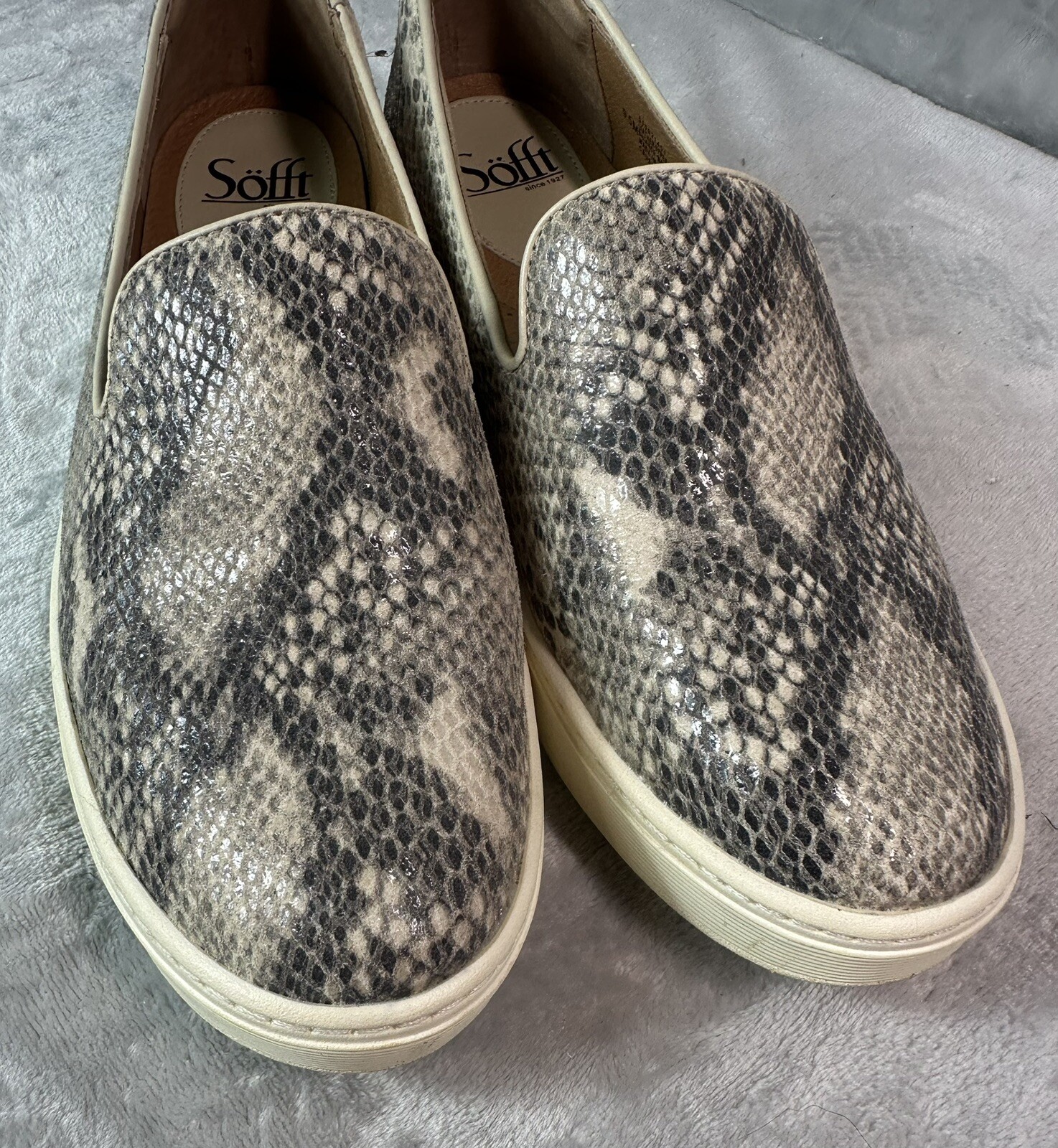 Sofft Somers Slip On Loafer Sneaker Shoes Leather Snakeskin Print Womens 9.5 Tan