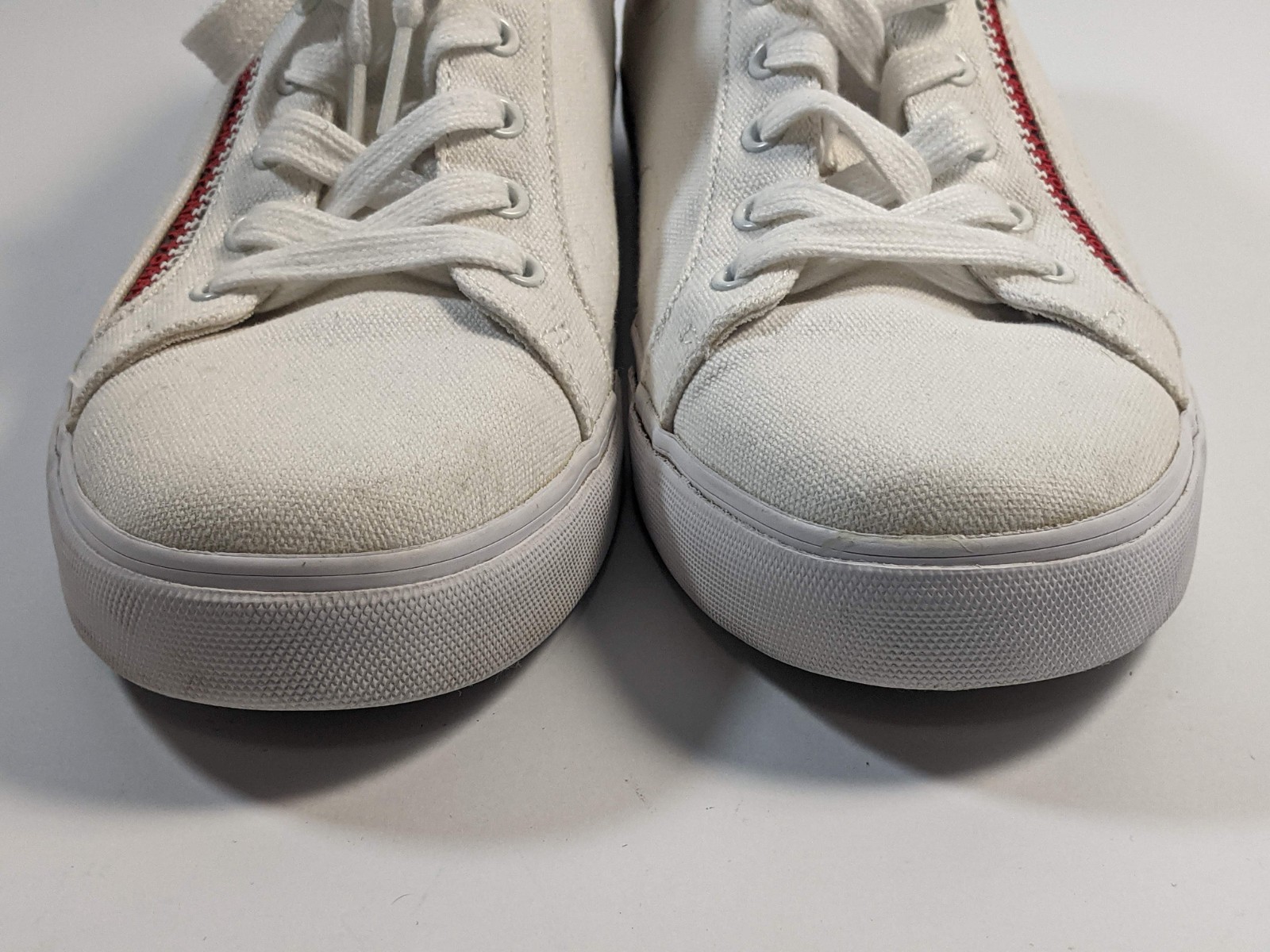 Tommy Hilfiger Women’s Paulli White W/Red White Blue Accents Canvas Sneaker Sz 9