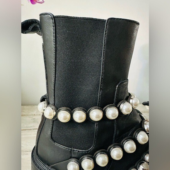 Zara Black Pearl-Embellished Strap Leather Ankle Boots – 6.5