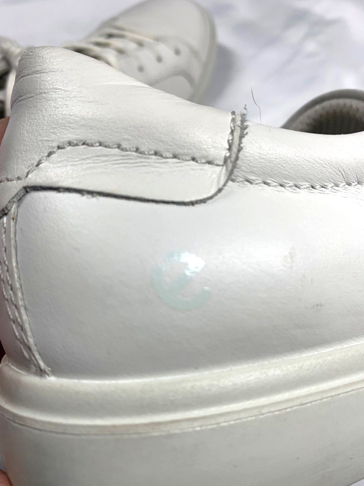 Ecco Soft Classic White Leather Sneakers Women’s Size US 10 – 10.5 EU 41