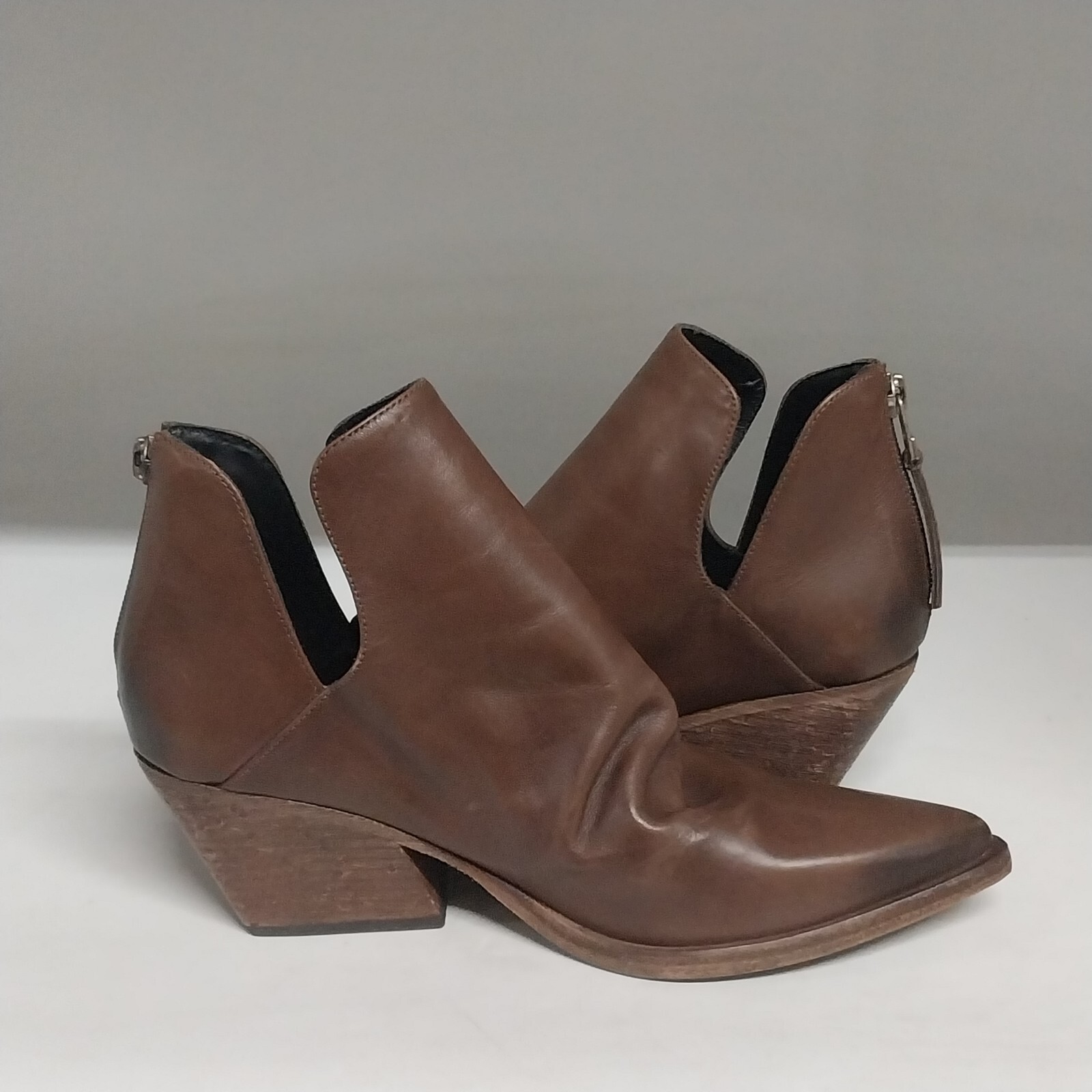 Golo Tucson Ankle Boot Brown Womens Size 7.5 Medium (READ DESCRIP)