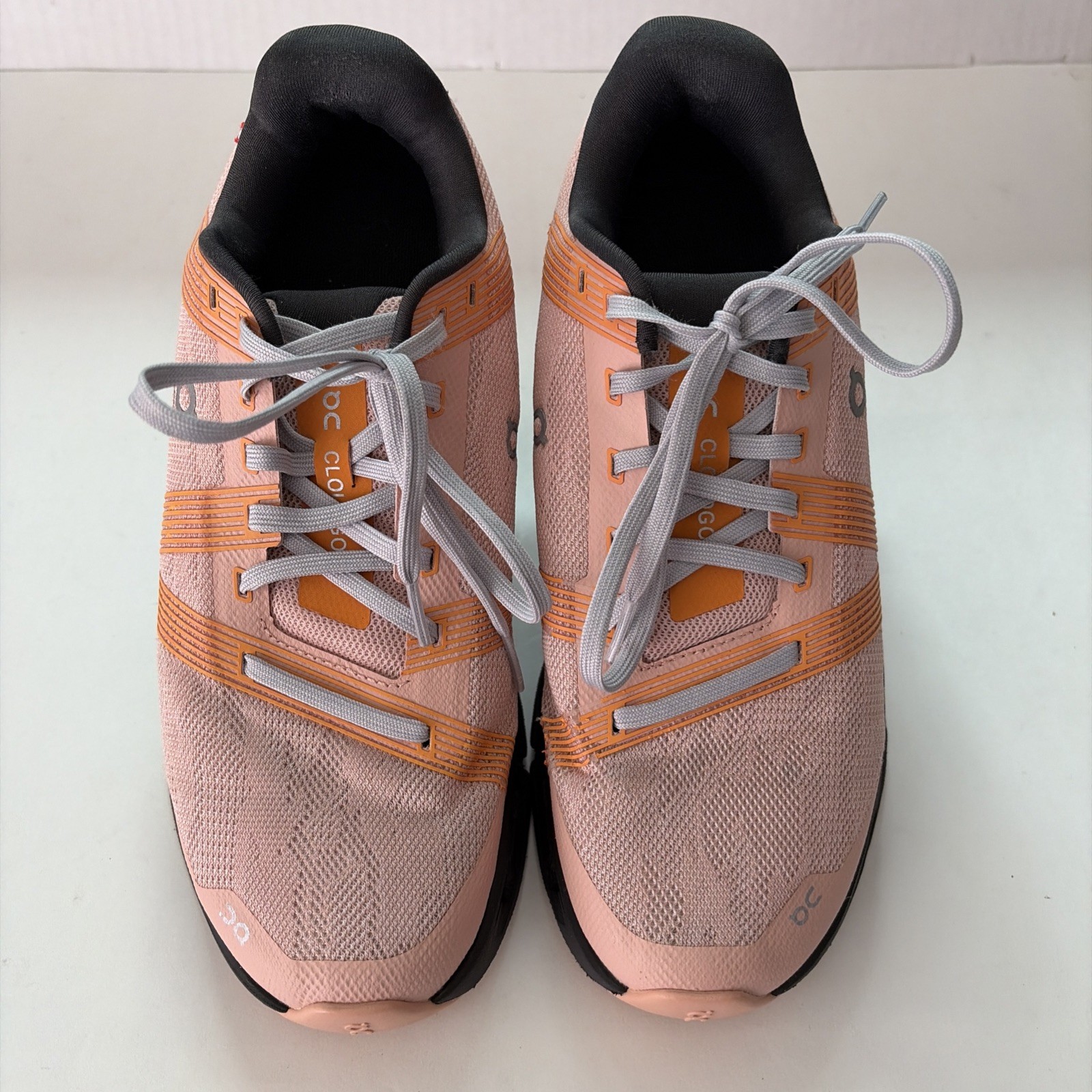 ON CloudGo Womens Size 8.5 Comfy Running Shoes Sneaker Peach