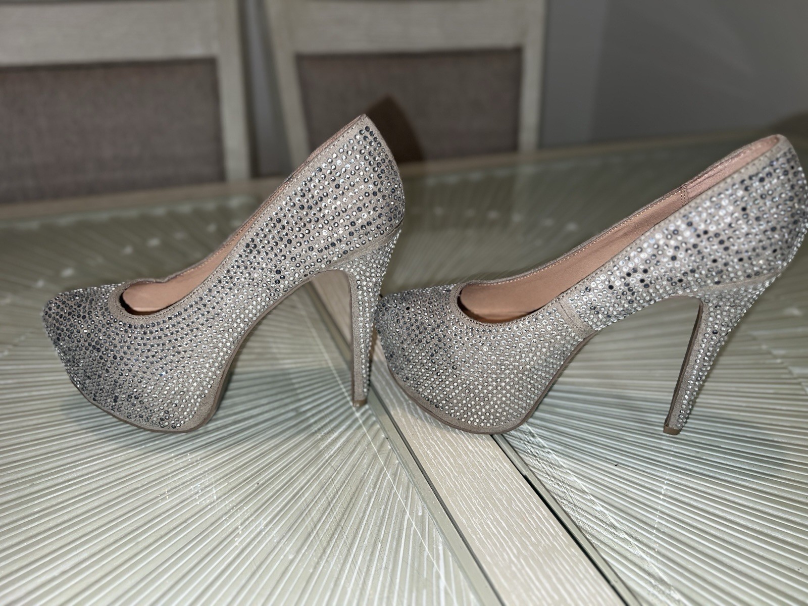 Steve Madden Women’s Silver Rhinestone Round Toe Stiletto Pump Slip-On 9